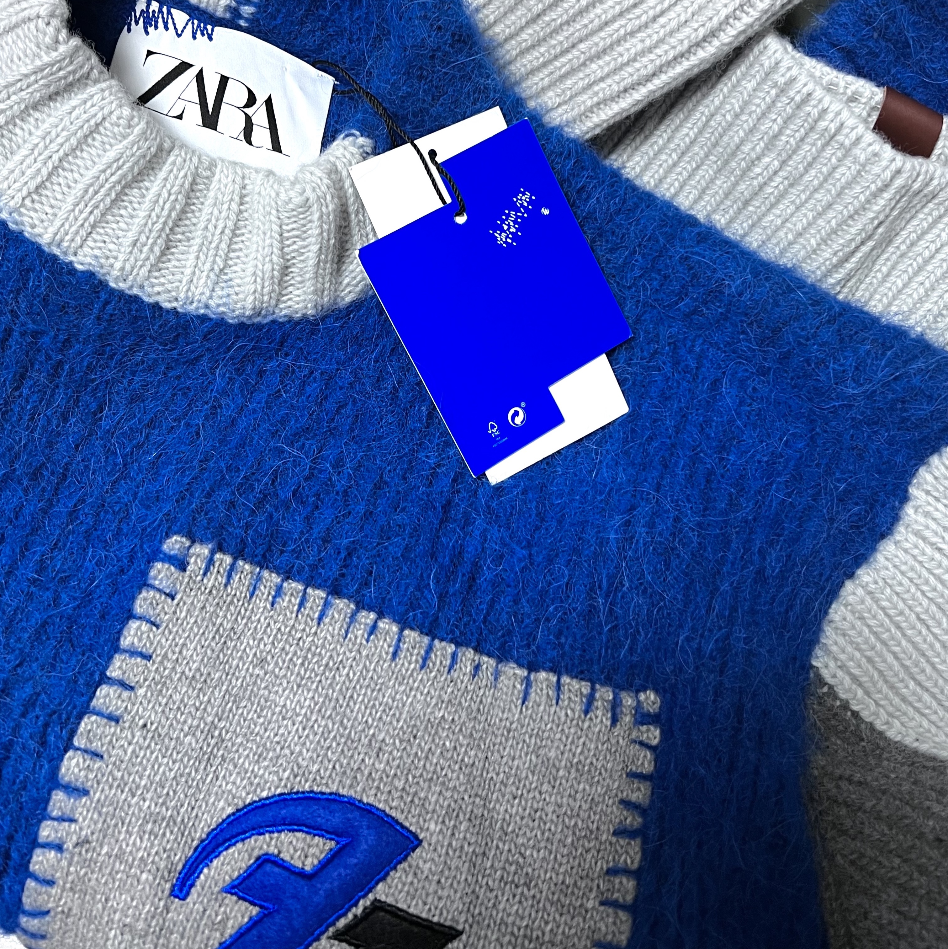 Zara x Ader Error Patchwork Oversize Knit Sweater Multicolor 착용 스타일