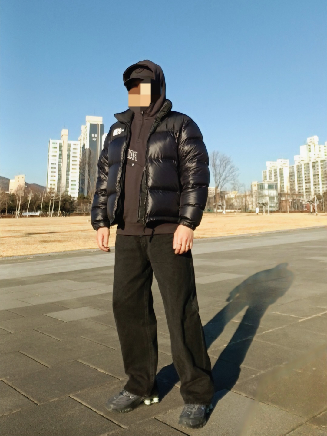 Palace Slant 1/4 Zip Hood Black - 22FW, Nike Shox Ride 2 Iron Grey and Anthracite 착용 스타일 - 1