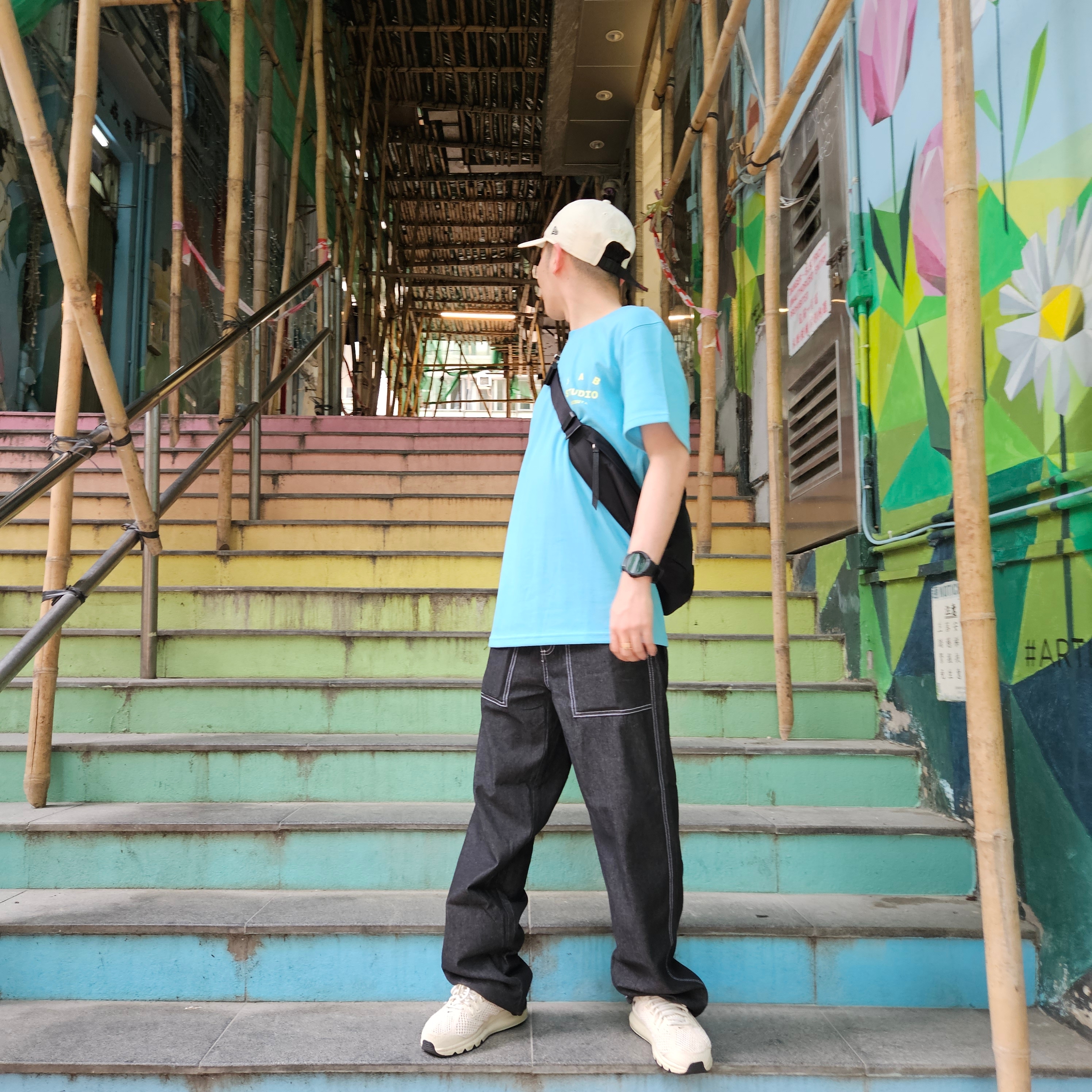 IAB Studio T-Shirt Green Pink, Carhartt Canvas Cap Atomic Blue 착용 스타일 - 2