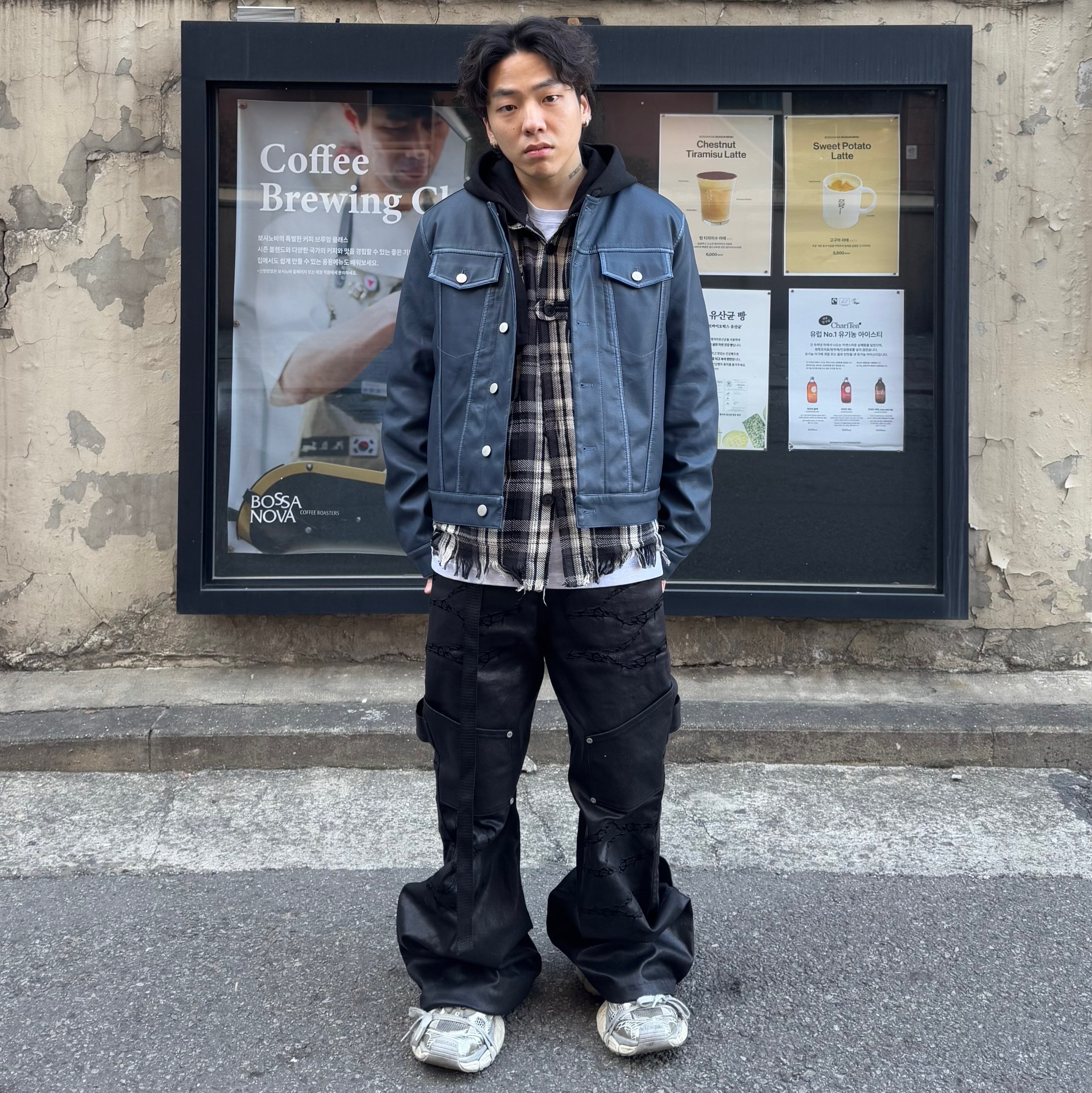 Balenciaga 3XL Sneakers Light Beige 착용 스타일 - 1