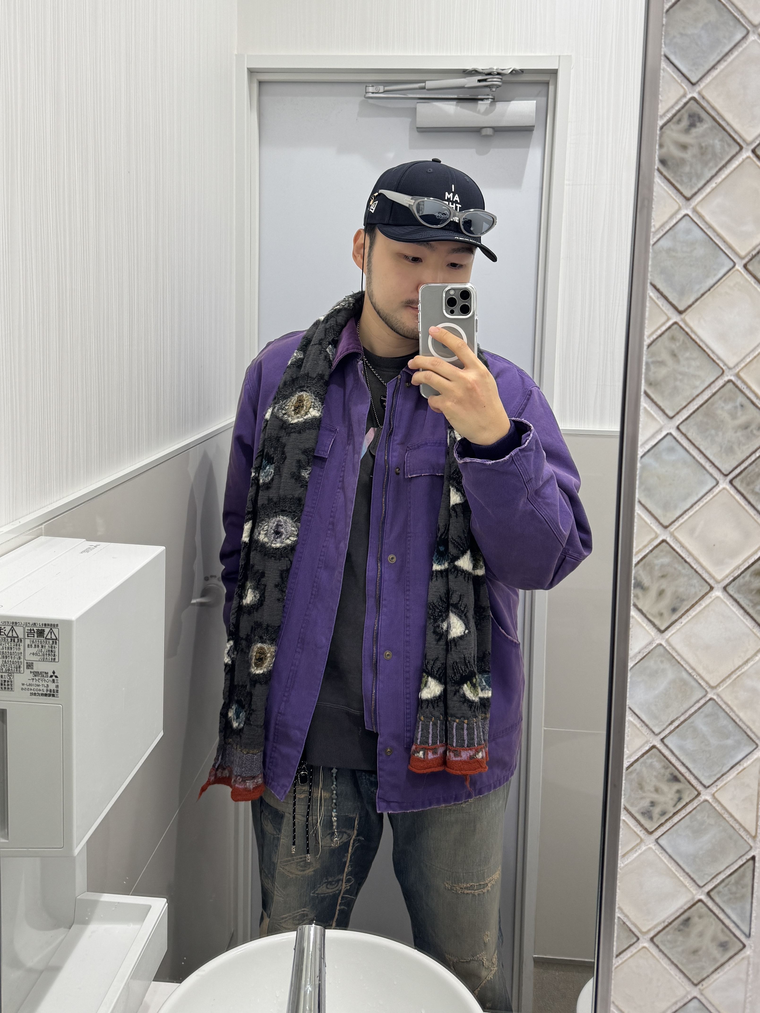 Needles Lumberjack Coat 11oz Cotton Oxford Purple, Saint Mxxxxxx Rainbow Saint Crew Sweatshirt Black - 24AW 착용 스타일