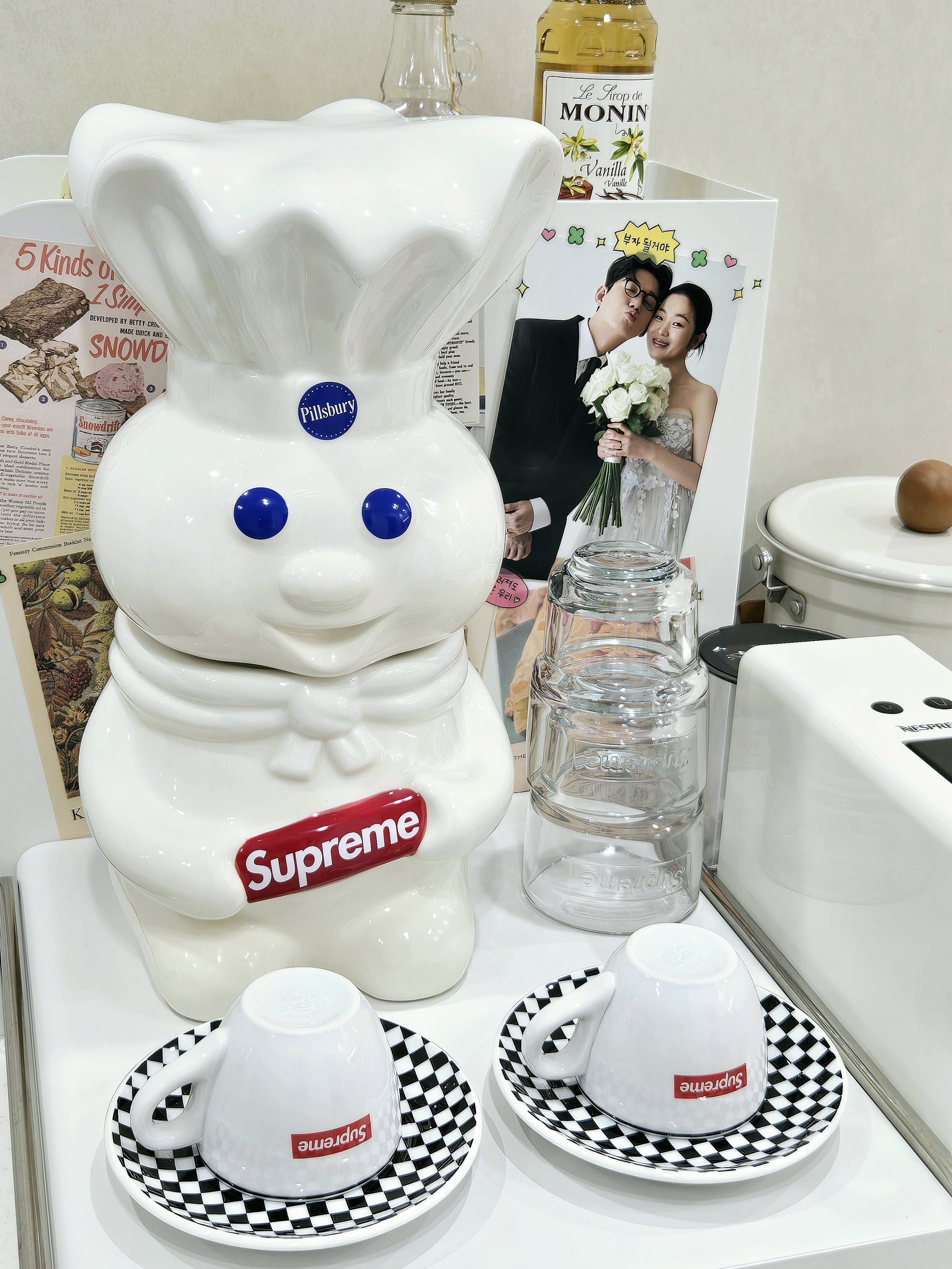 Supreme Doughboy Cookie Jar White - 22FW, Supreme x La Rochere Water Glasses Clear (Set of 6) - 24FW 착용 스타일