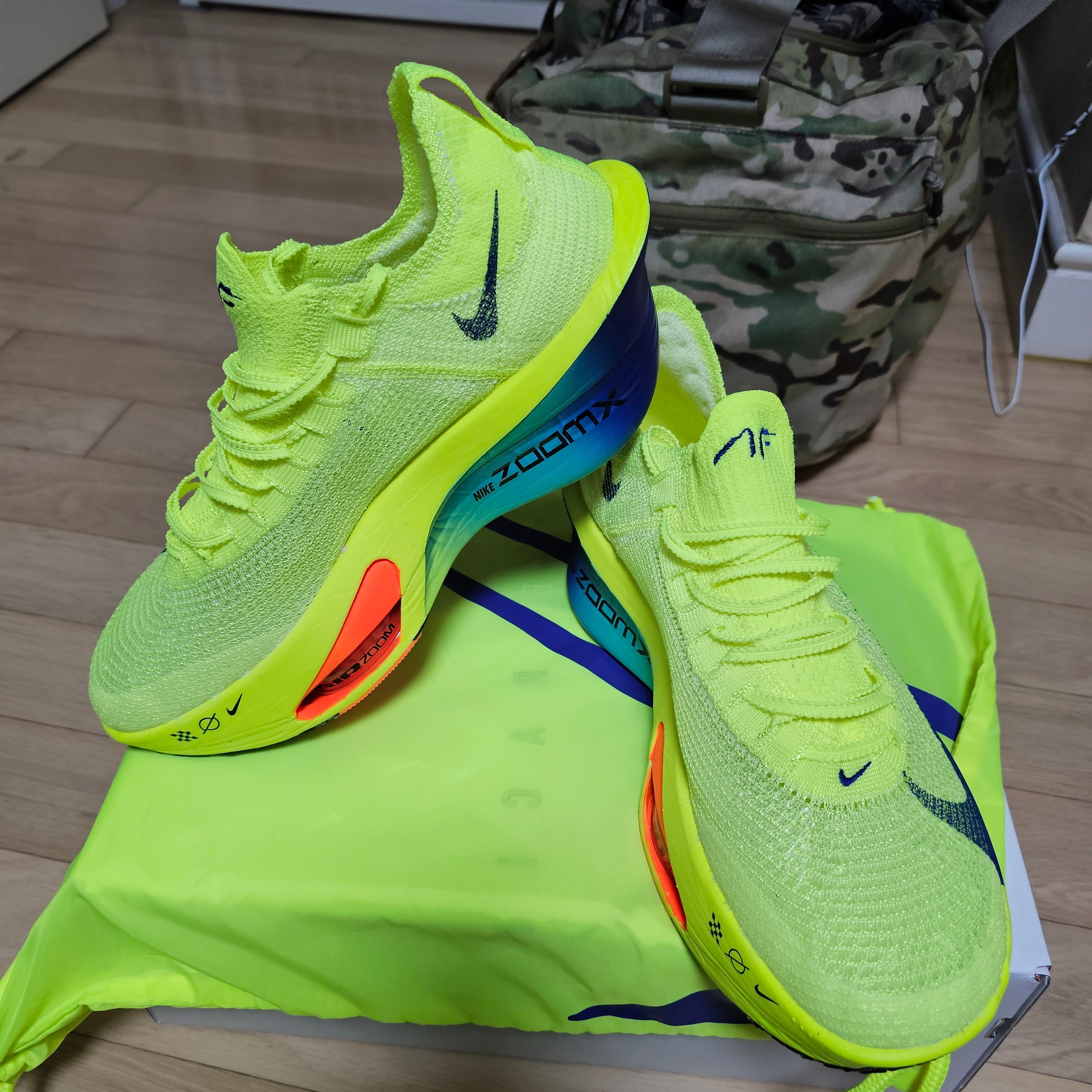 Nike Air Zoom Alphafly Next% 3 Volt 착용 스타일