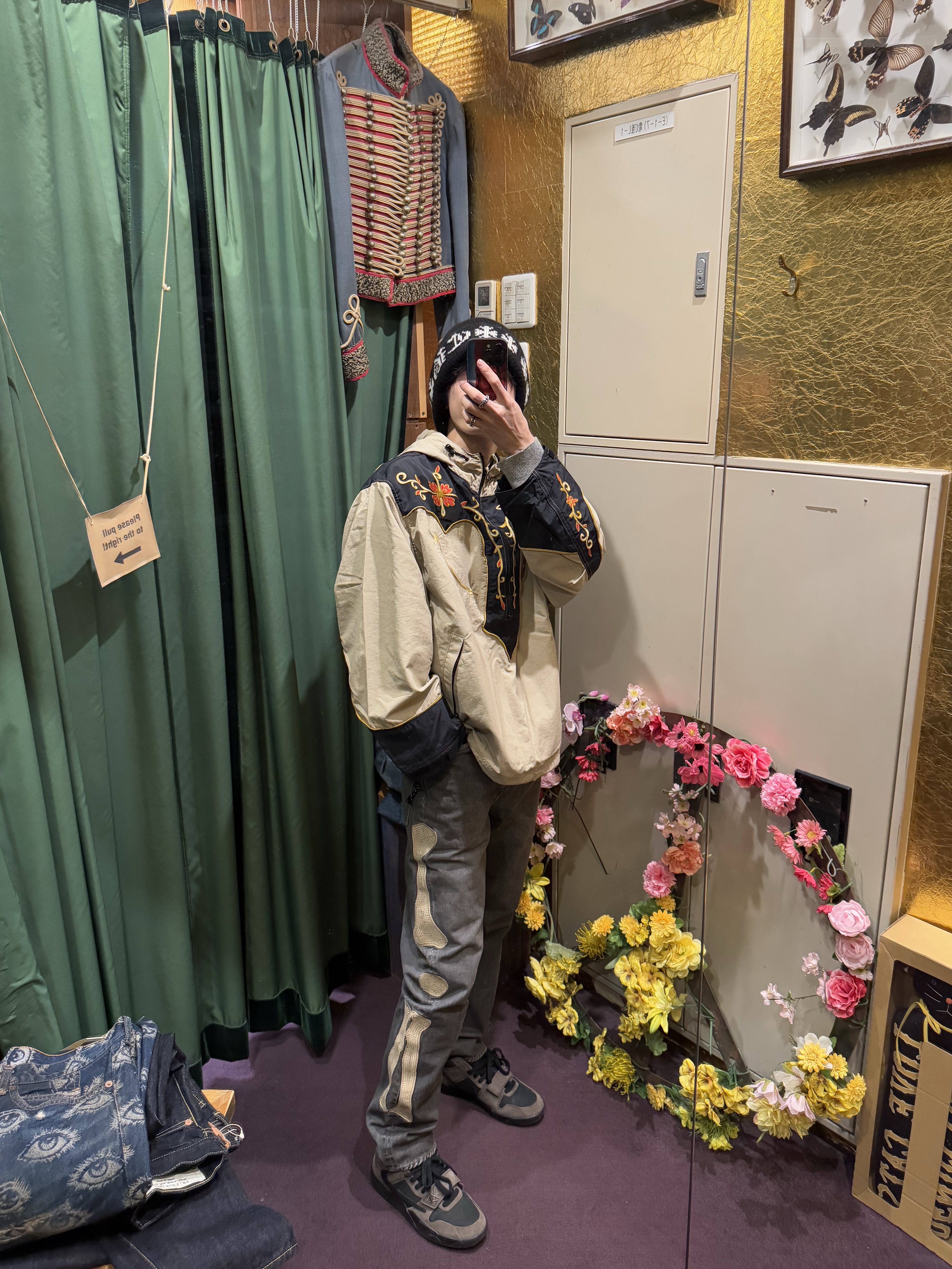 Kapital Nylon Taffeta 2Tone Tennessee Cactus Flower Parka Beige Black, Kapital 14 oz. Denim Mexican Tuxedo 5P Okagilly Pants Black 착용 스타일 - 1