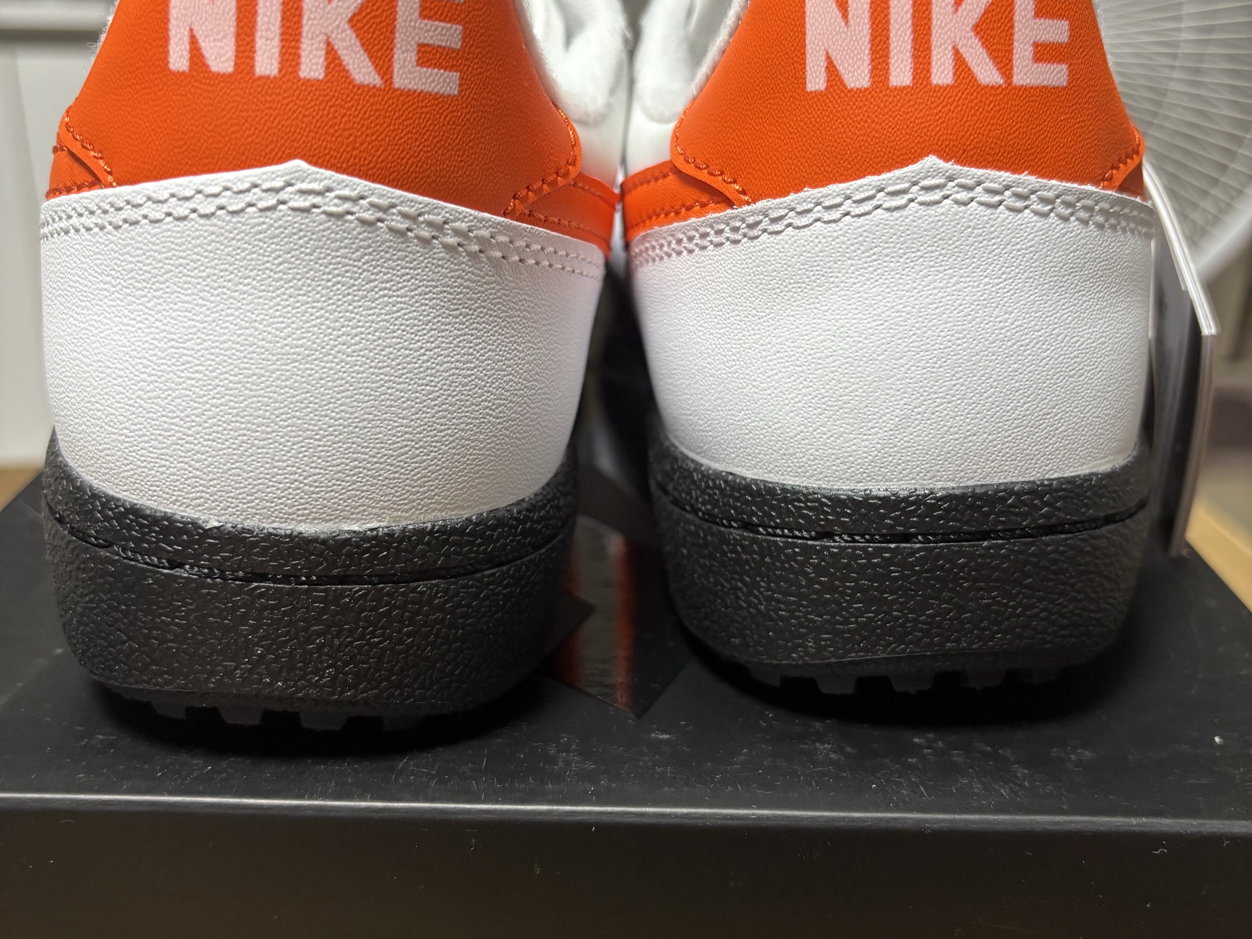 Nike Field General 82 SP White and Orange Blaze 착용 스타일 - 5
