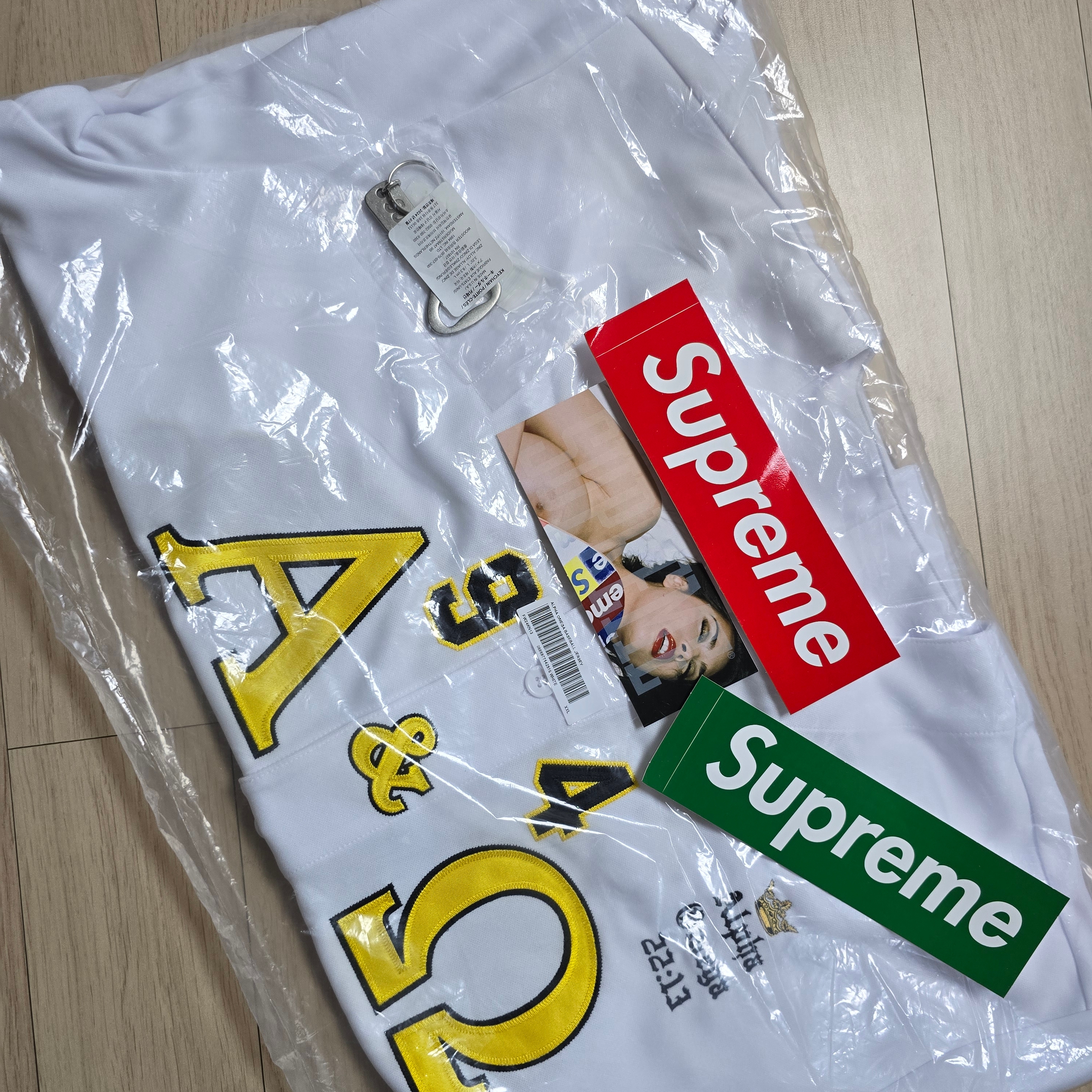 Supreme Alpha Omega Baseball Jersey White - 24FW 착용 스타일