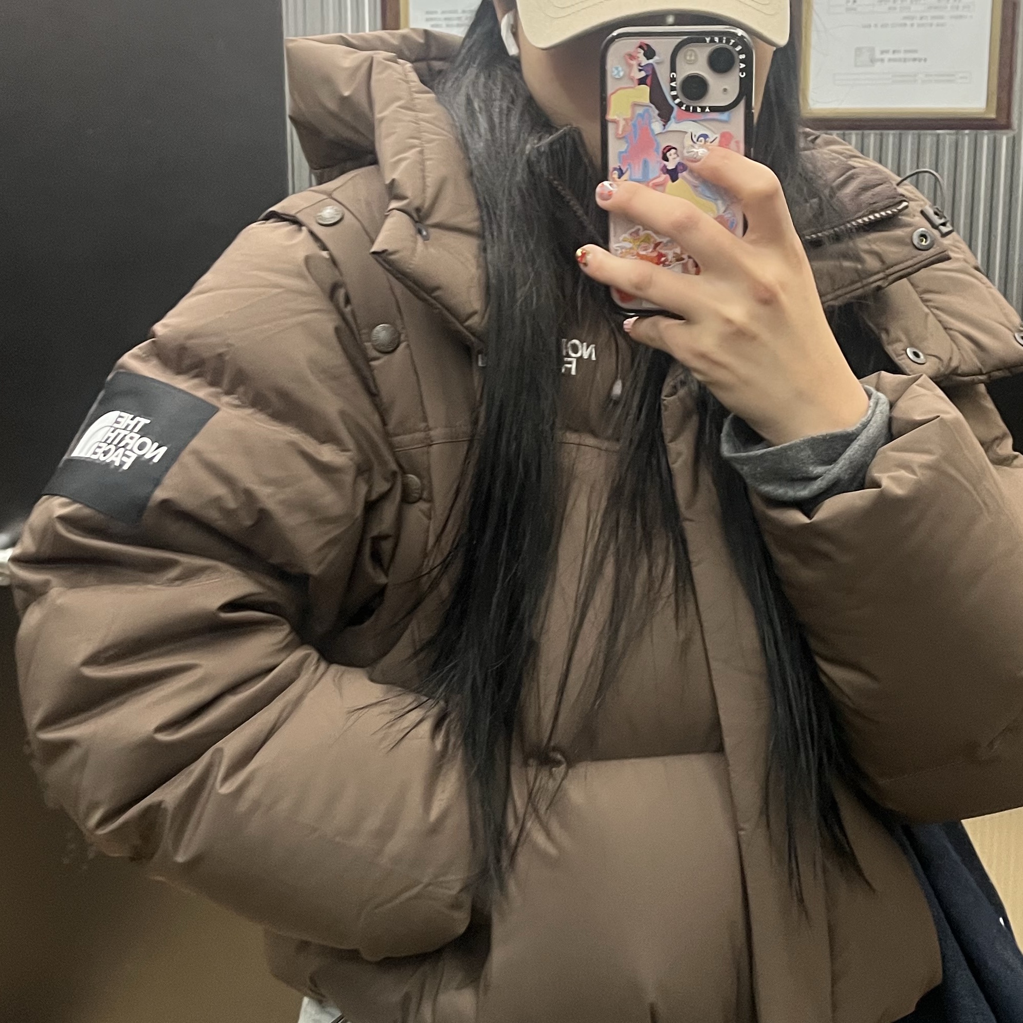 (W) The North Face Novelty Nuptse Detachable RDS Down Jacket Brown 착용 스타일