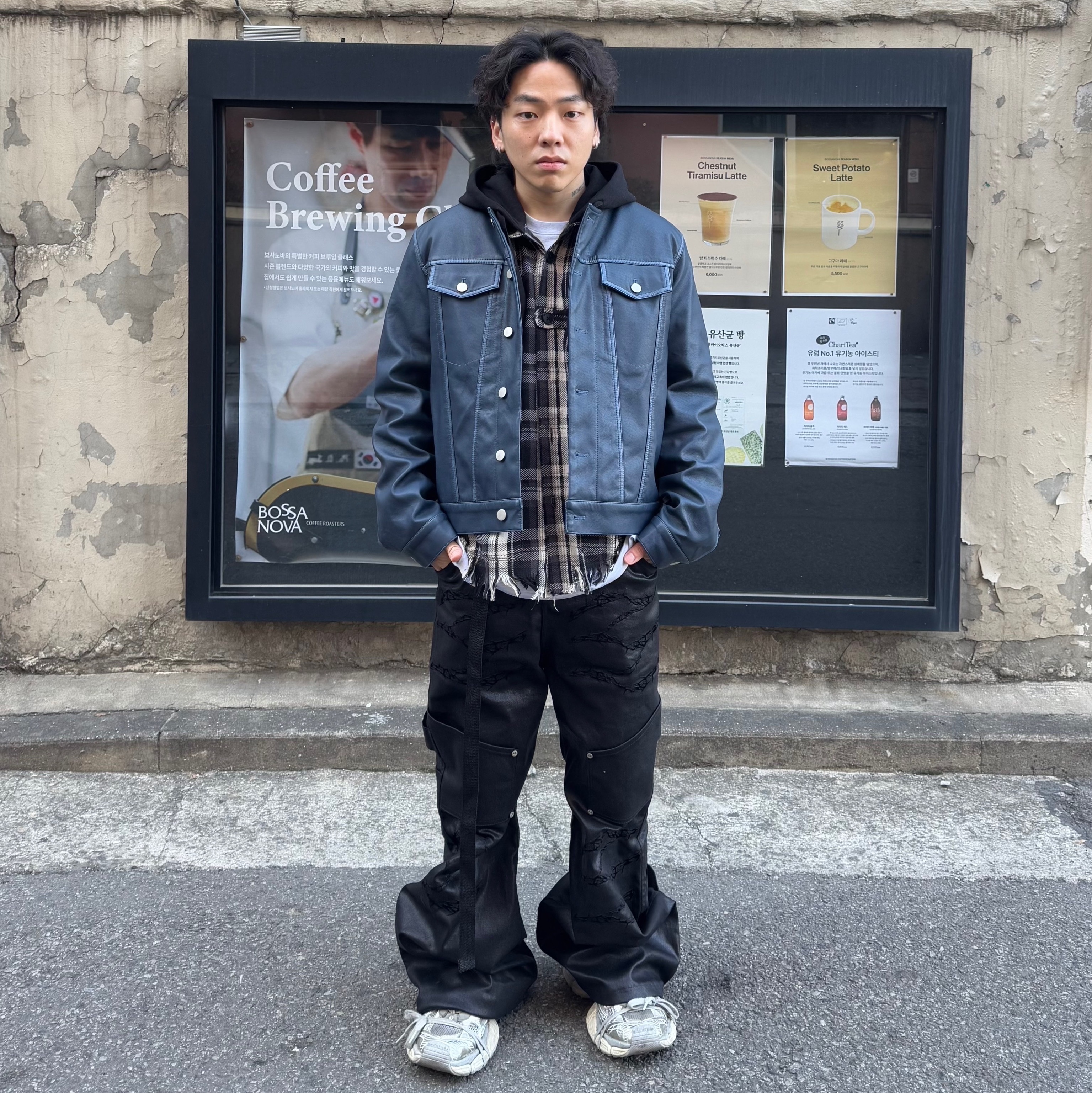 Balenciaga 3XL Sneakers Light Beige 착용 스타일 - 2