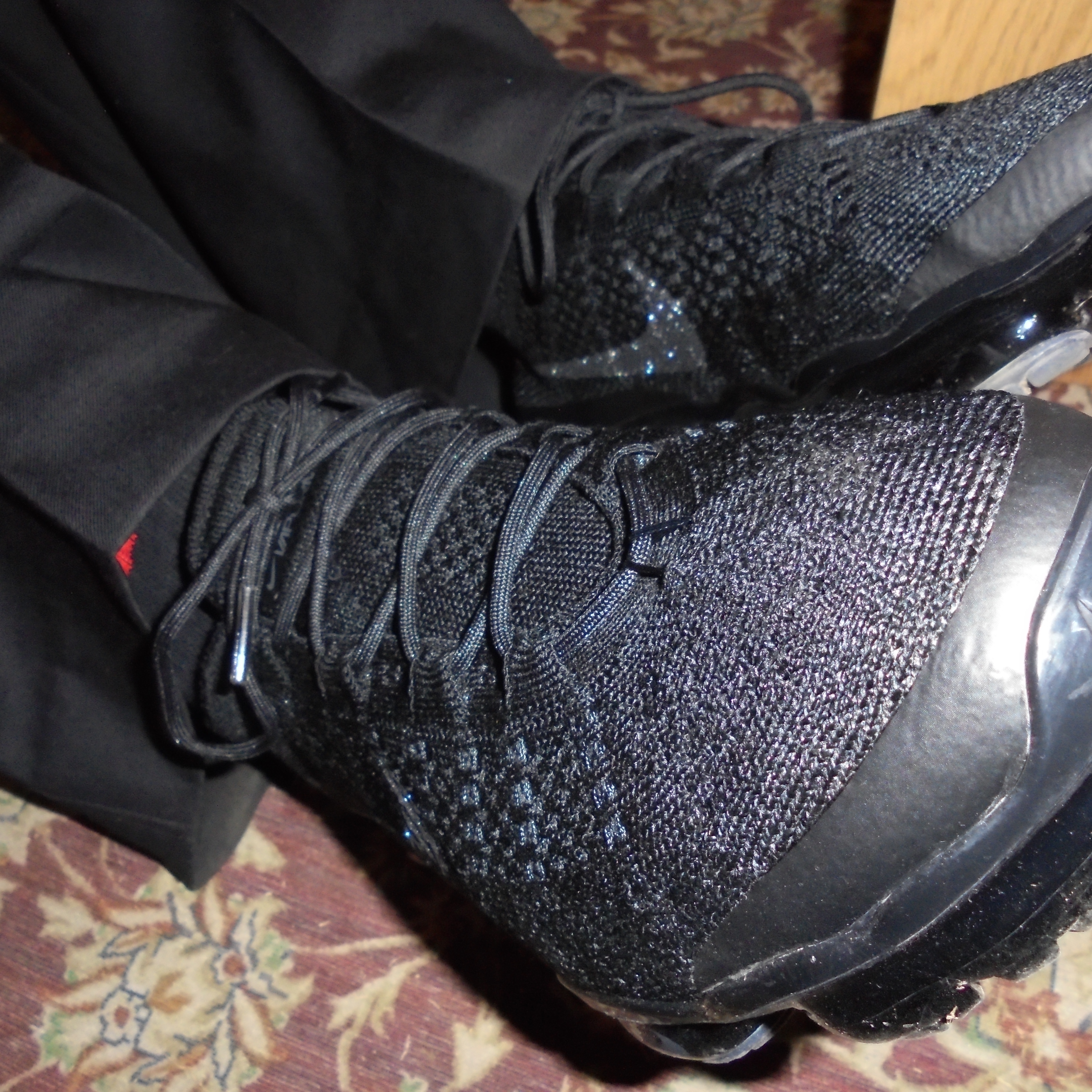 Nike Air VaporMax 2023 Flyknit Triple Black 착용 스타일
