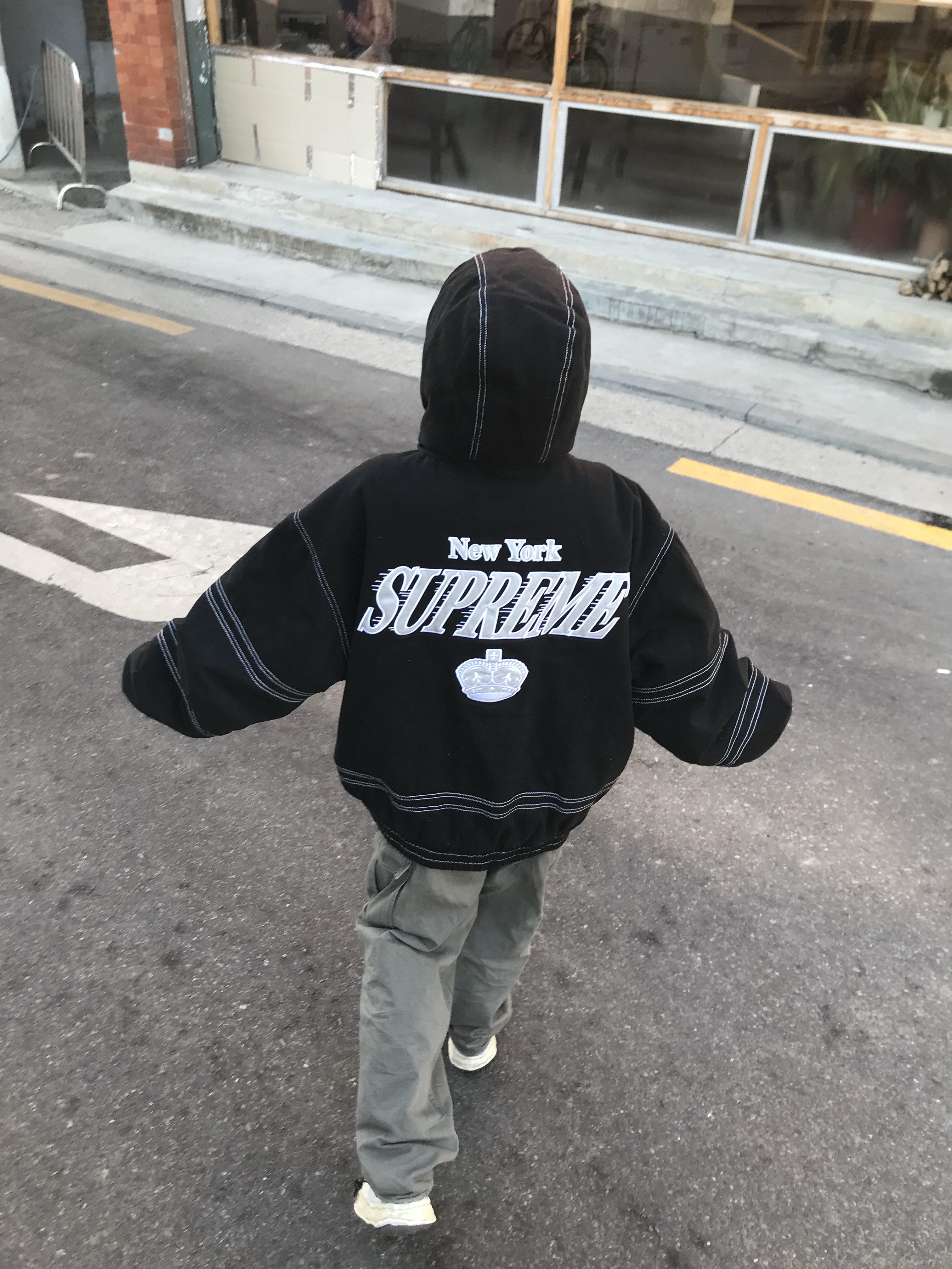 Supreme Mitchell & Ness Twill Stadium Jacket Black - 24FW 착용 스타일