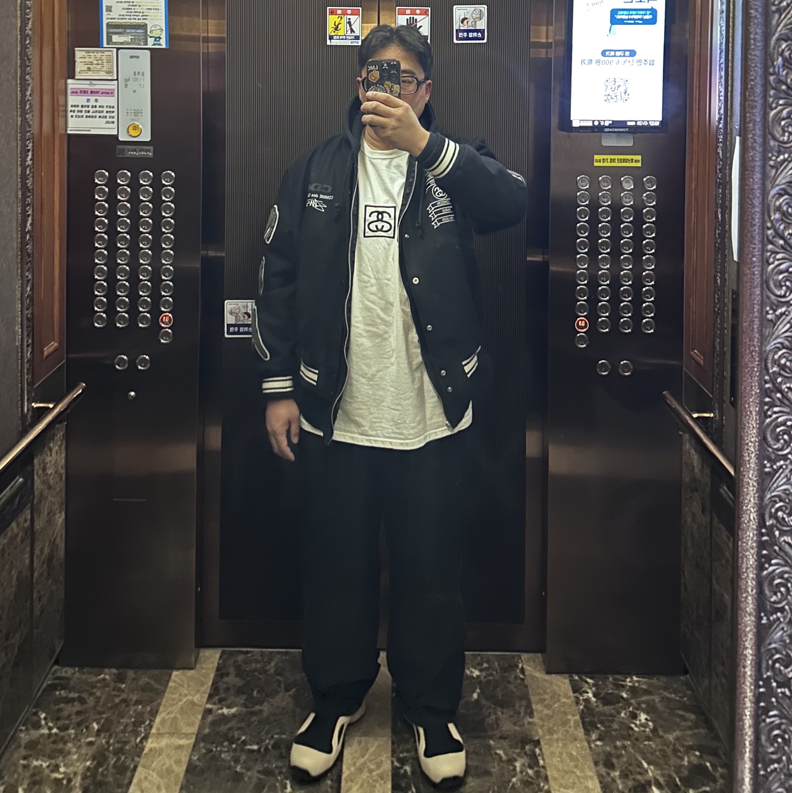 Gentle Monster x Maison Margiela MM114 Black Clear, Stussy x CDG Varsity Jacket 착용 스타일 - 1