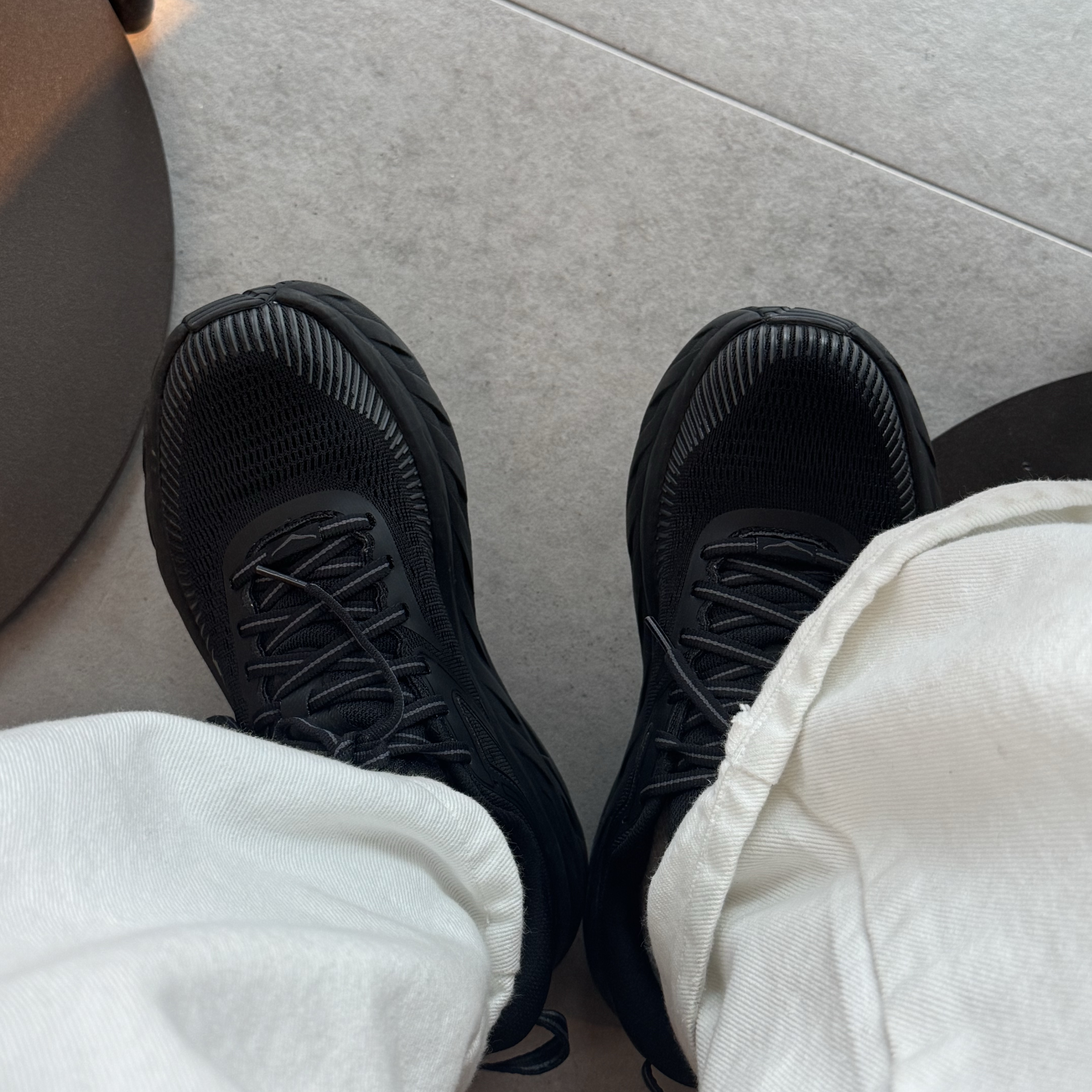 (W) Hoka Bondi 7 Black 착용 스타일