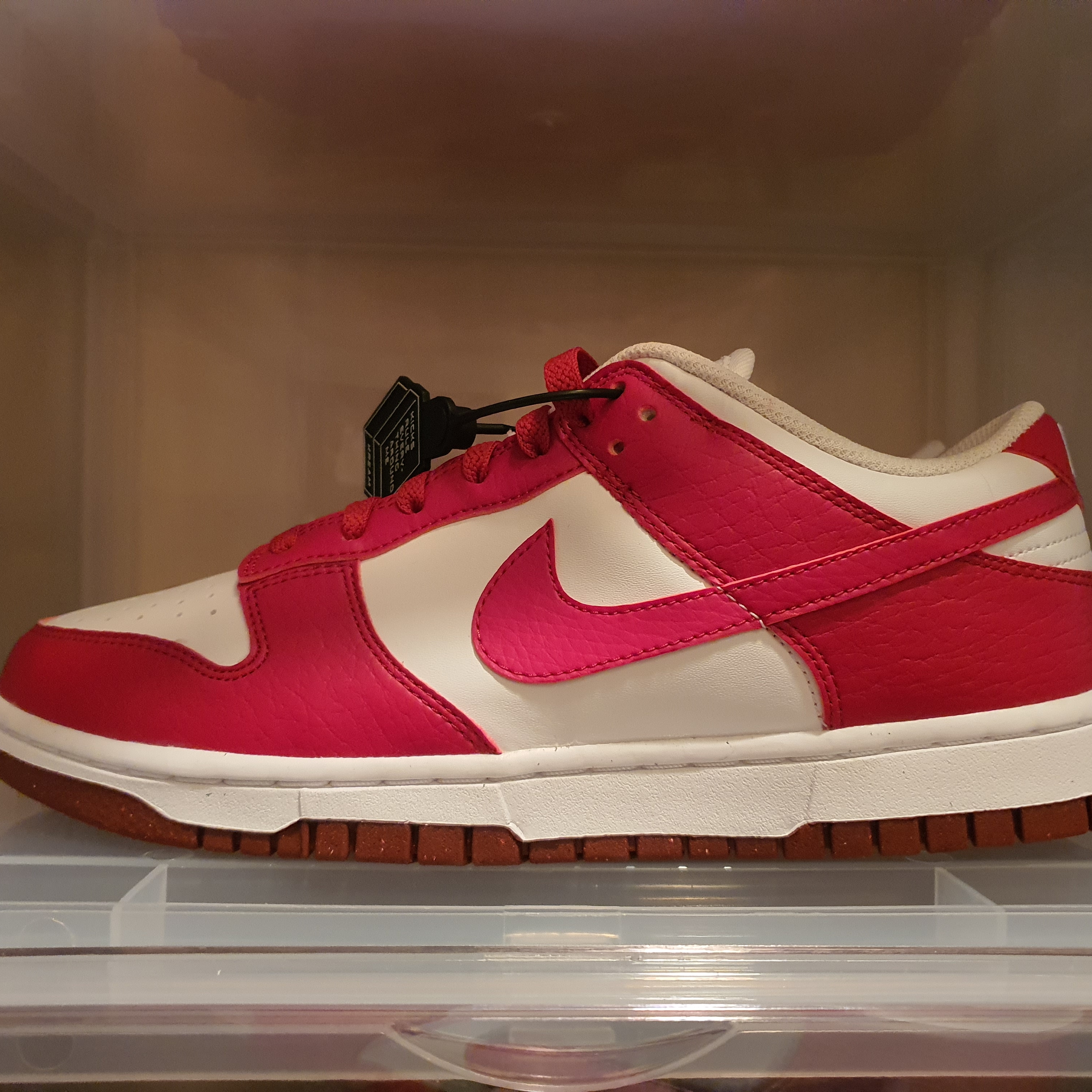 (W) Nike Dunk Low Next Nature Gym Red 착용 스타일
