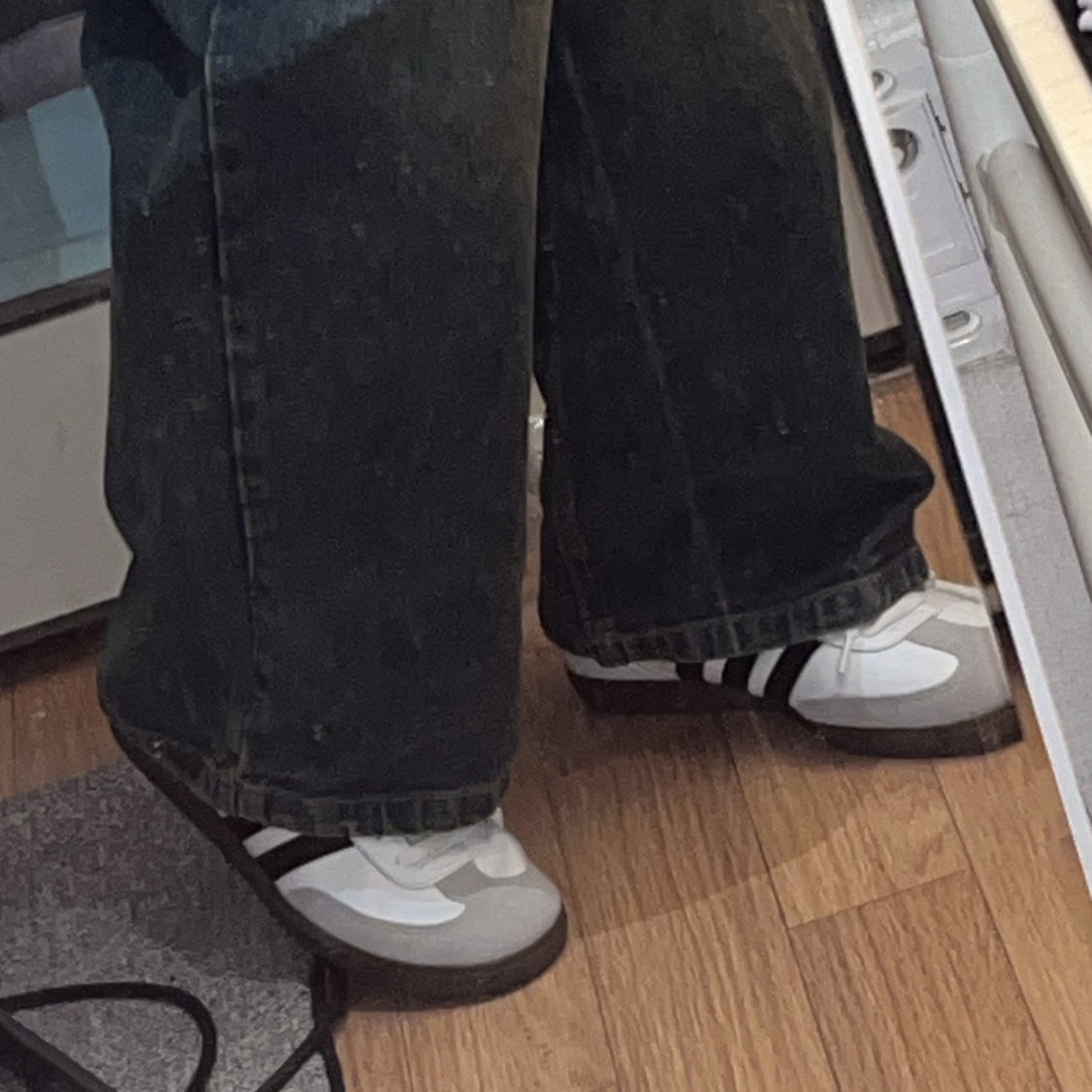 Adidas Samba OG Cloud White 착용 스타일