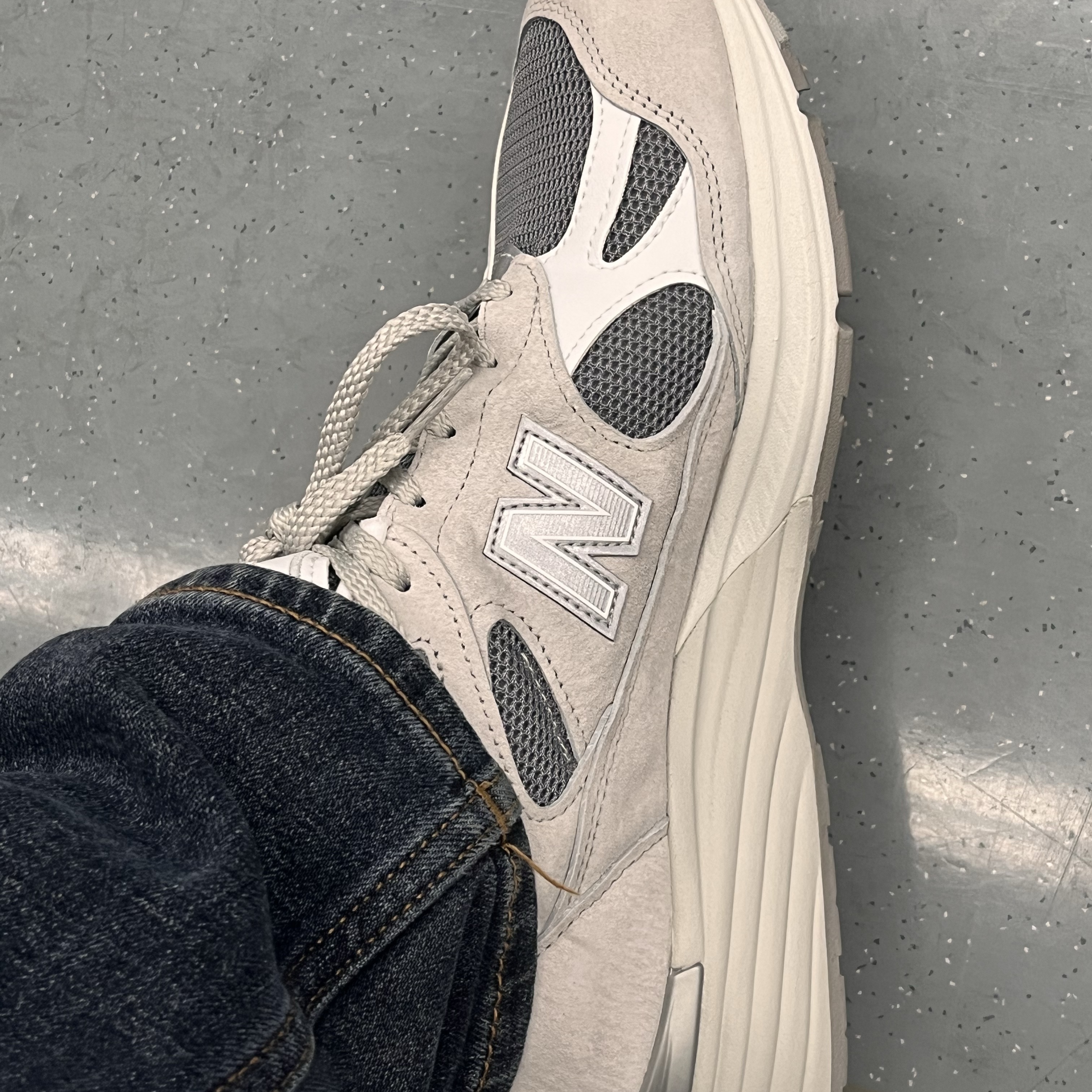 New Balance 991v2 Made in UK Nimbus Cloud Cool Grey - D Standard 착용 스타일