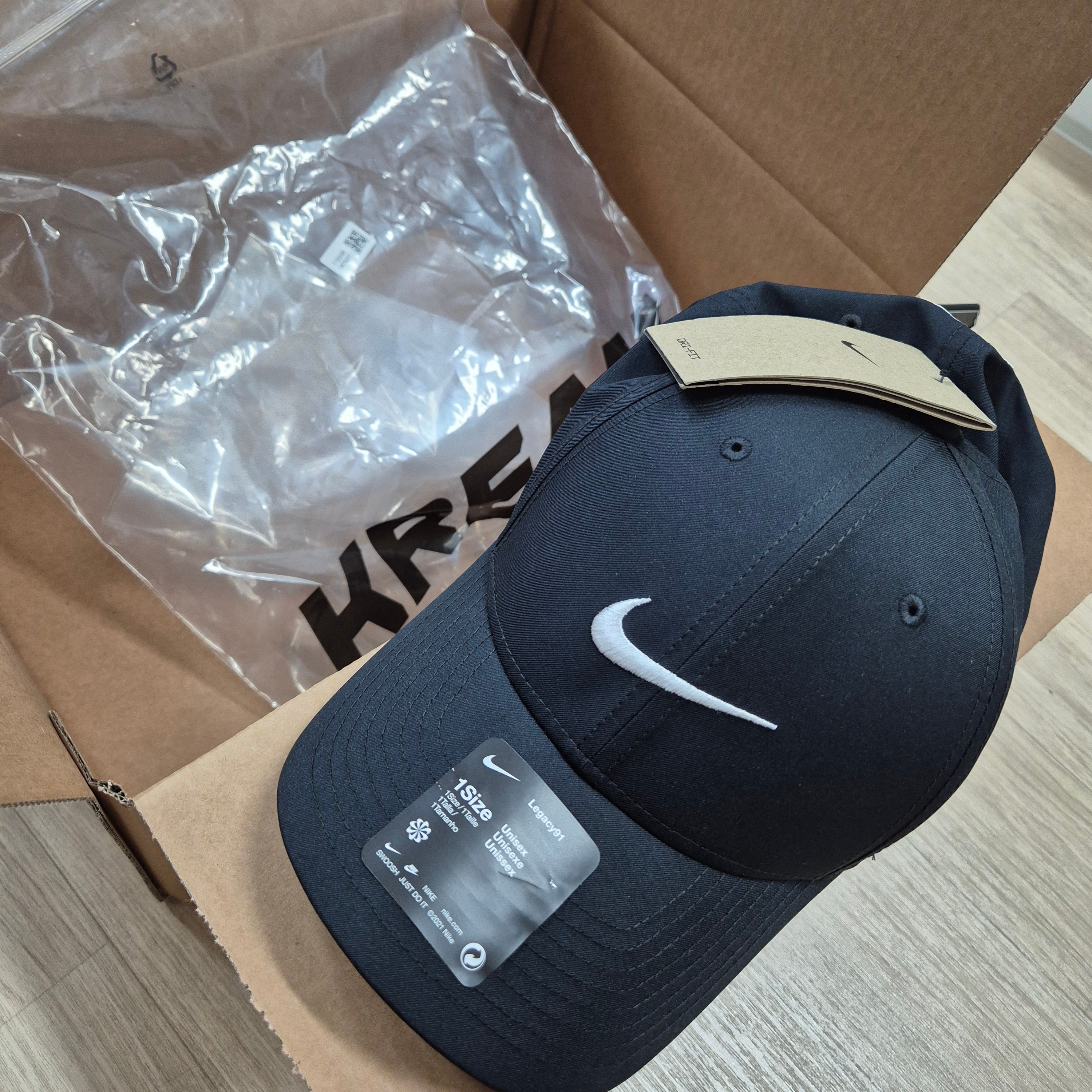 Nike Dri-Fit Legacy 91 Golf Cap Black 착용 스타일