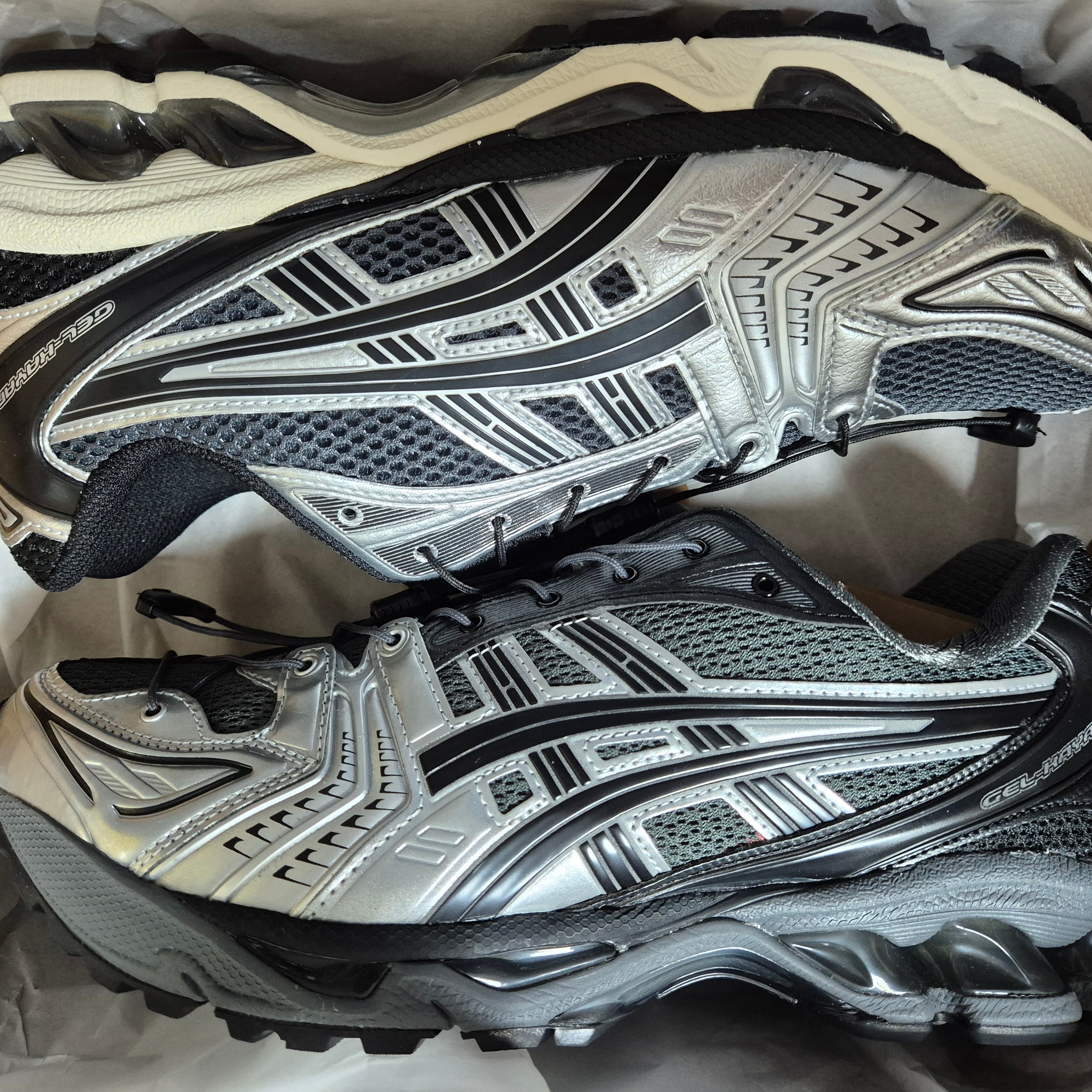 Asics x Unaffected Gel-Kayano 14 Silver Moon, Asics Unlimited Gel-Kayano 14 Carrier Grey Black 착용 스타일