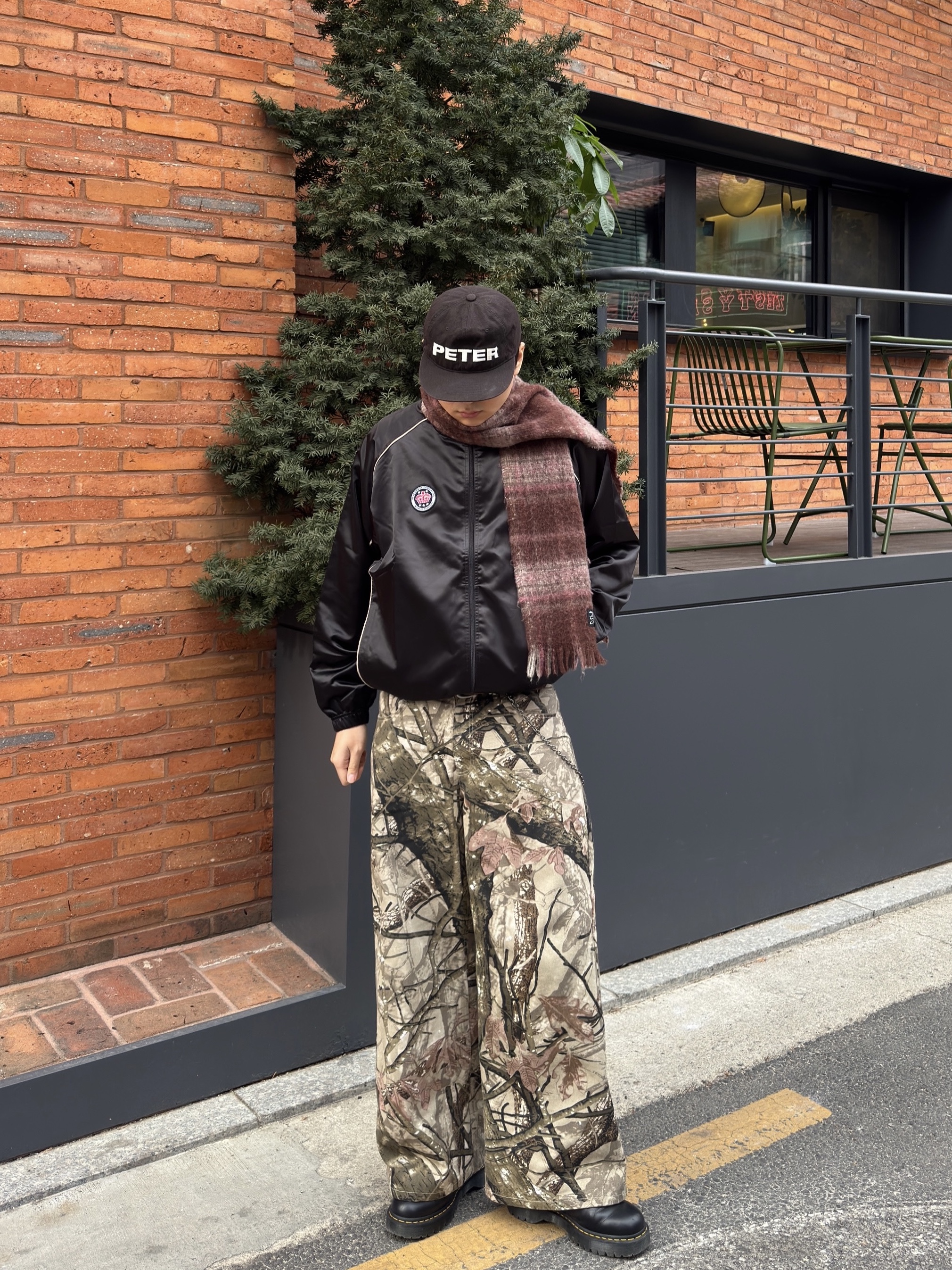 Supreme Satin Hooded Track Jacket Black - 24SS 착용 스타일 - 3