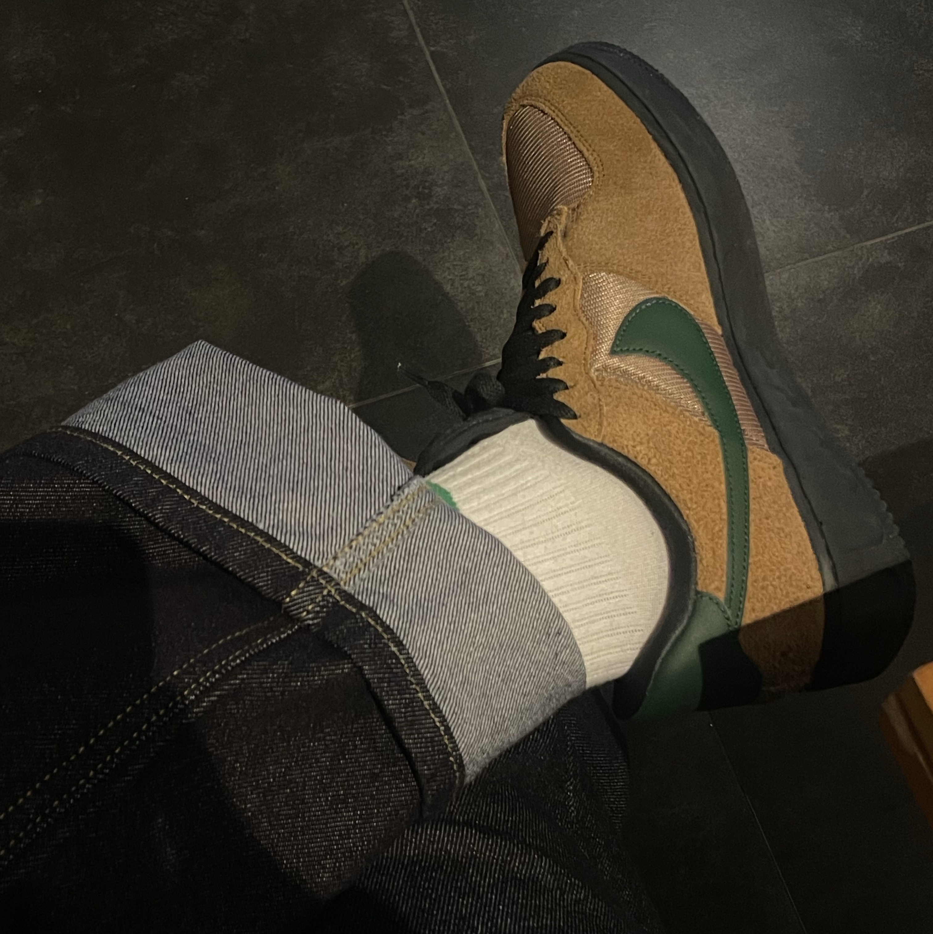 Nike Air Force 1 Low Unity Light British Tan 착용 스타일