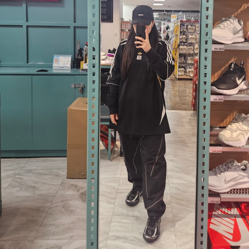 Adidas x NTS Radio Jersey Black - KR Sizing 착용 스타일