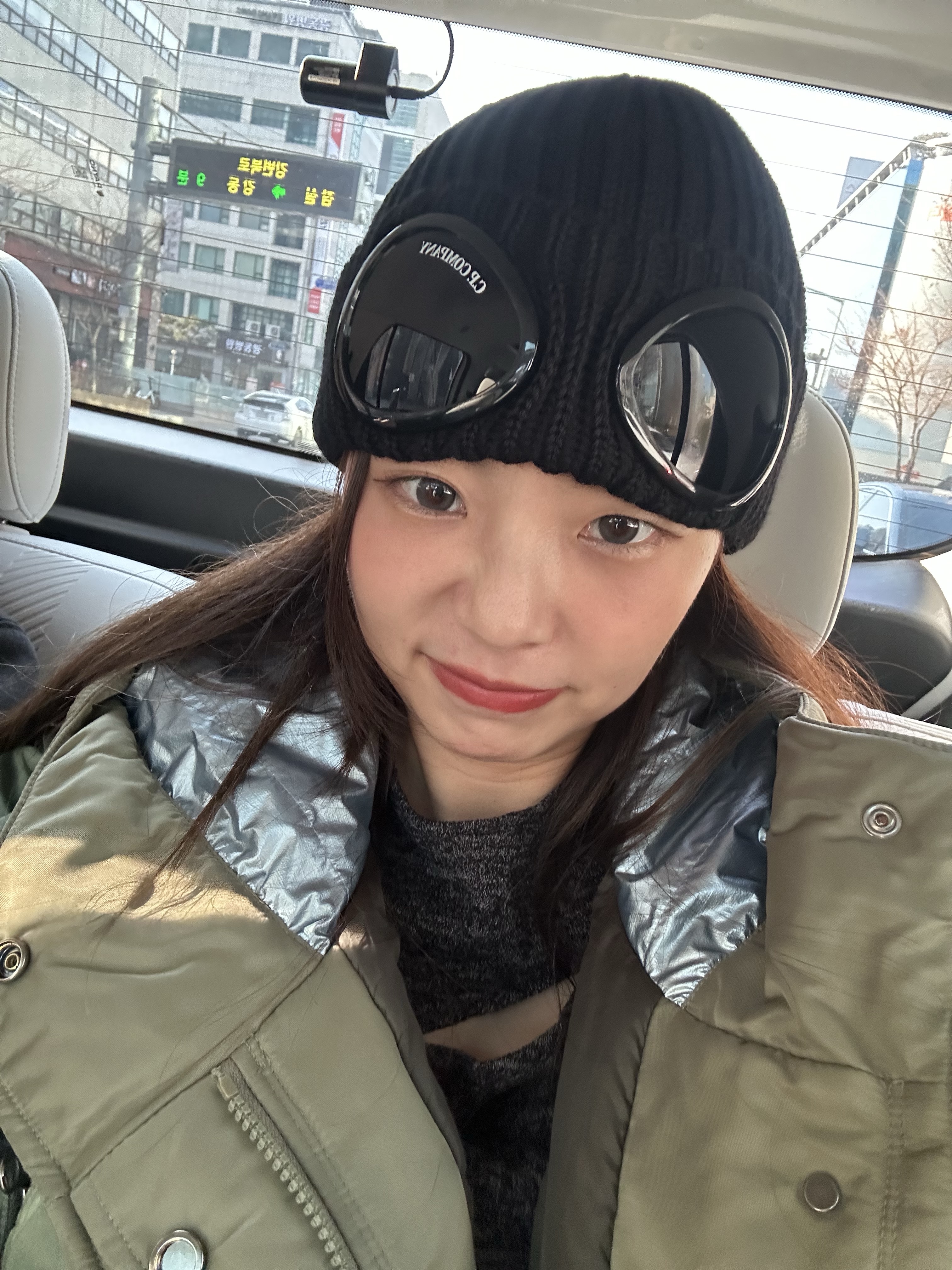 C.P. Company Extra Fine Merino Wool Goggle Beanie Black - 24FW 착용 스타일 - 3