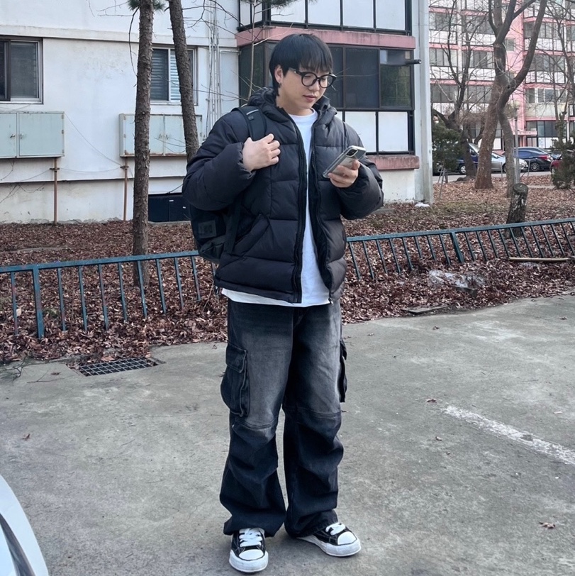 Maison Mihara Yasuhiro Peterson OG Sole Canvas Low Sneakers Black 착용 스타일