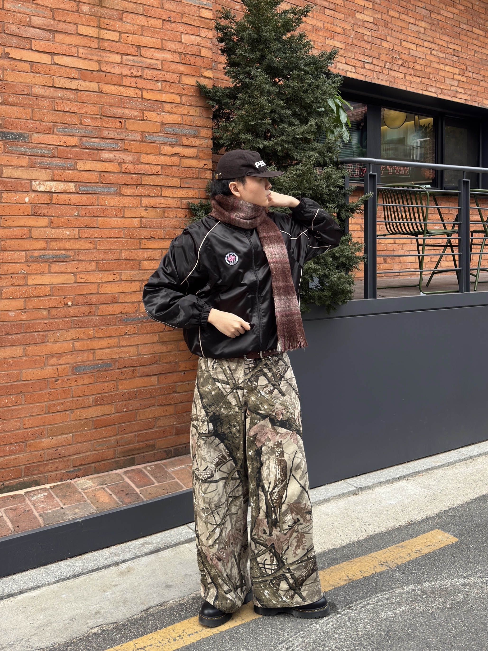 Supreme Satin Hooded Track Jacket Black - 24SS 착용 스타일 - 6