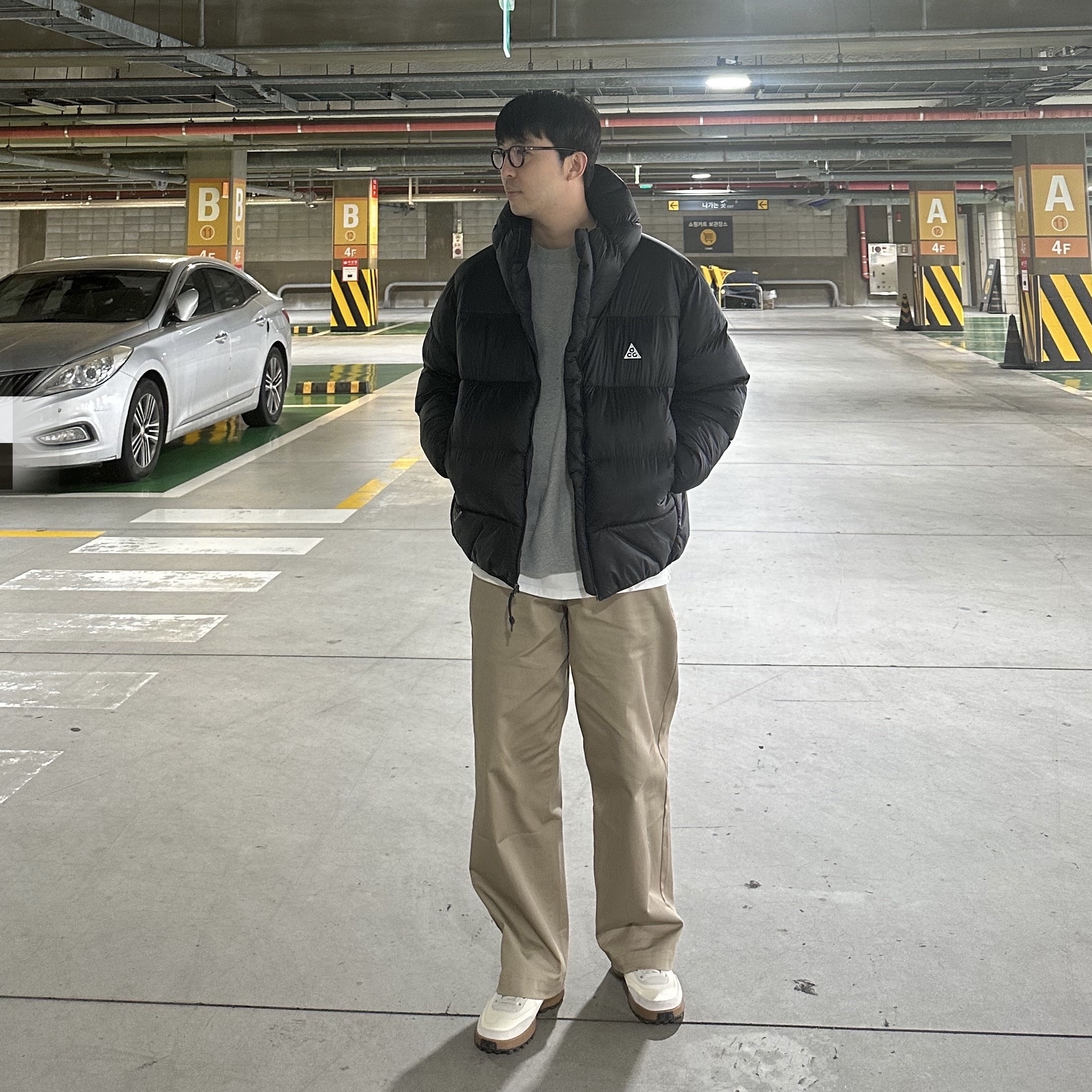 Nike ACG Therma-Fit ADV Lunar Lake Puffer Jacket Black - Asia, Nike x Stussy NRG Fleece Crewneck Dark Grey Heather (DO9337-063) 착용 스타일