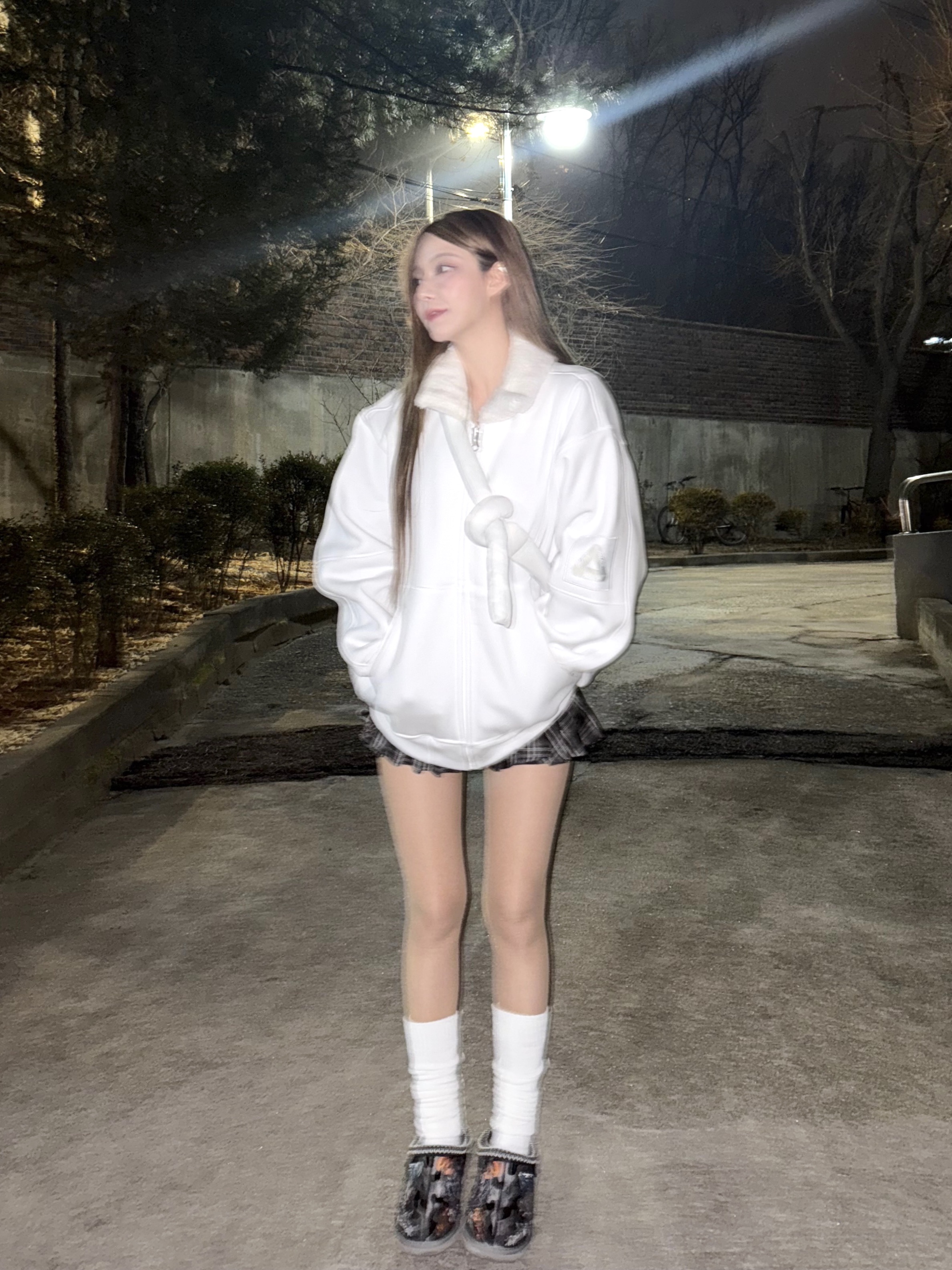 Palace P-15 Flight Jacket White - 23FW, UGG x Palace Tasman Slipper Black Camo 착용 스타일 - 2