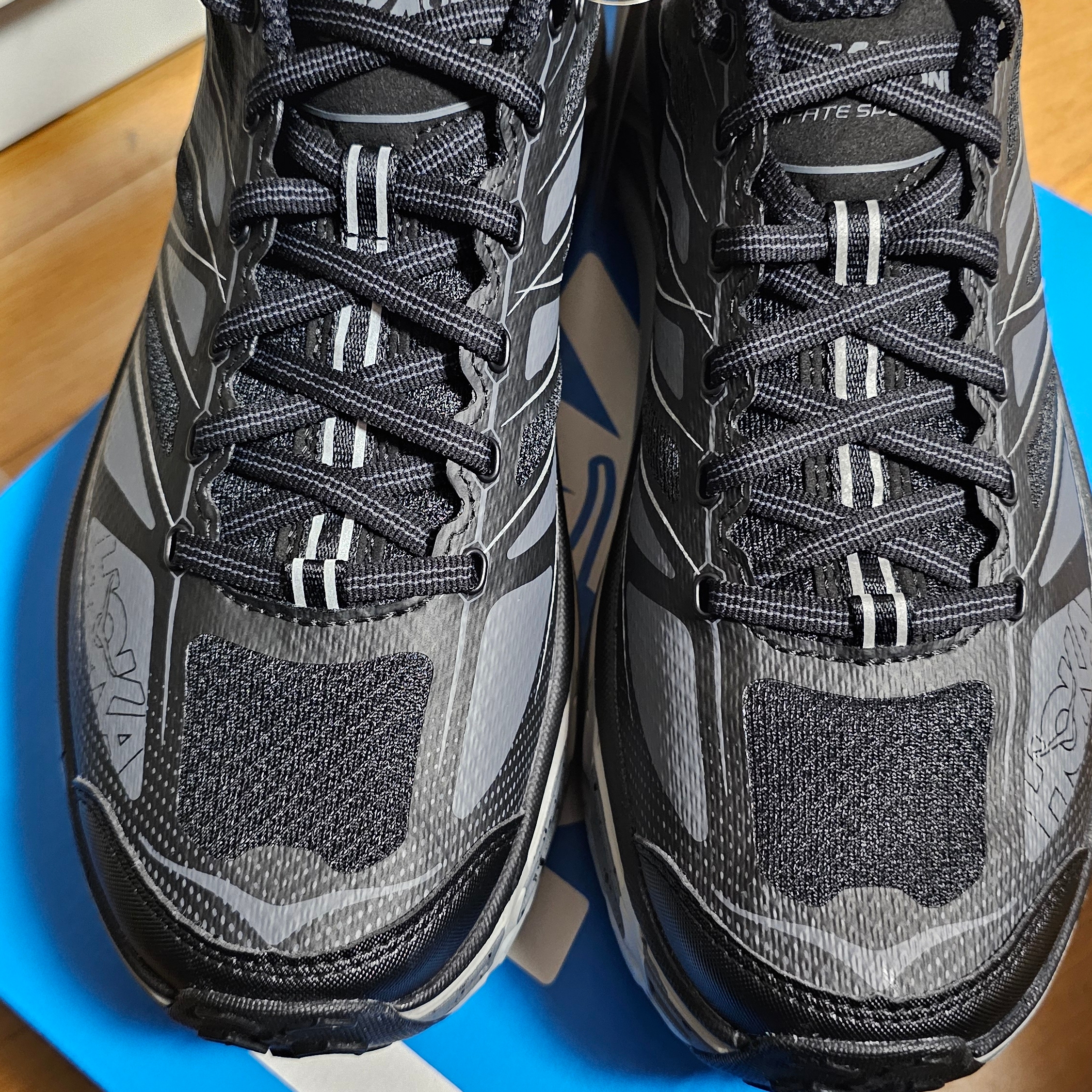 Hoka Mafate Speed 2 Black Castlerock 착용 스타일