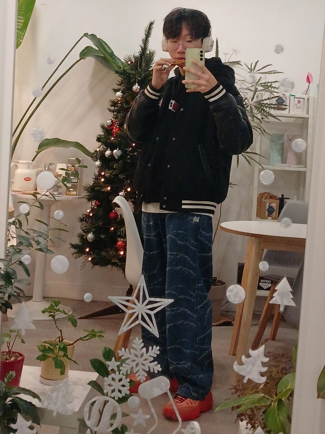Nike x Ambush Air Adjust Force SP Light Madder Root and Burgundy Crush, Marshall Major V Cream (Korean Ver.) 착용 스타일