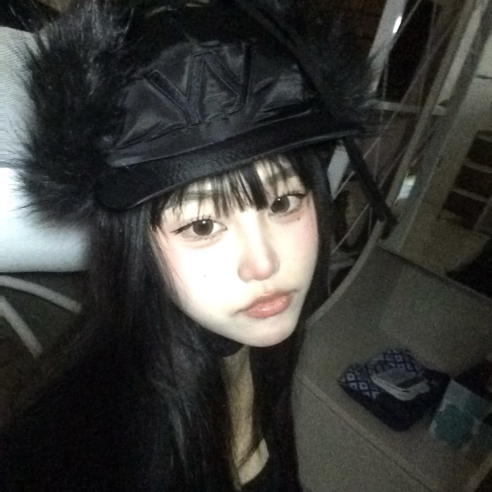 Open Yy Faux Fur Earflap Cap Black 착용 스타일