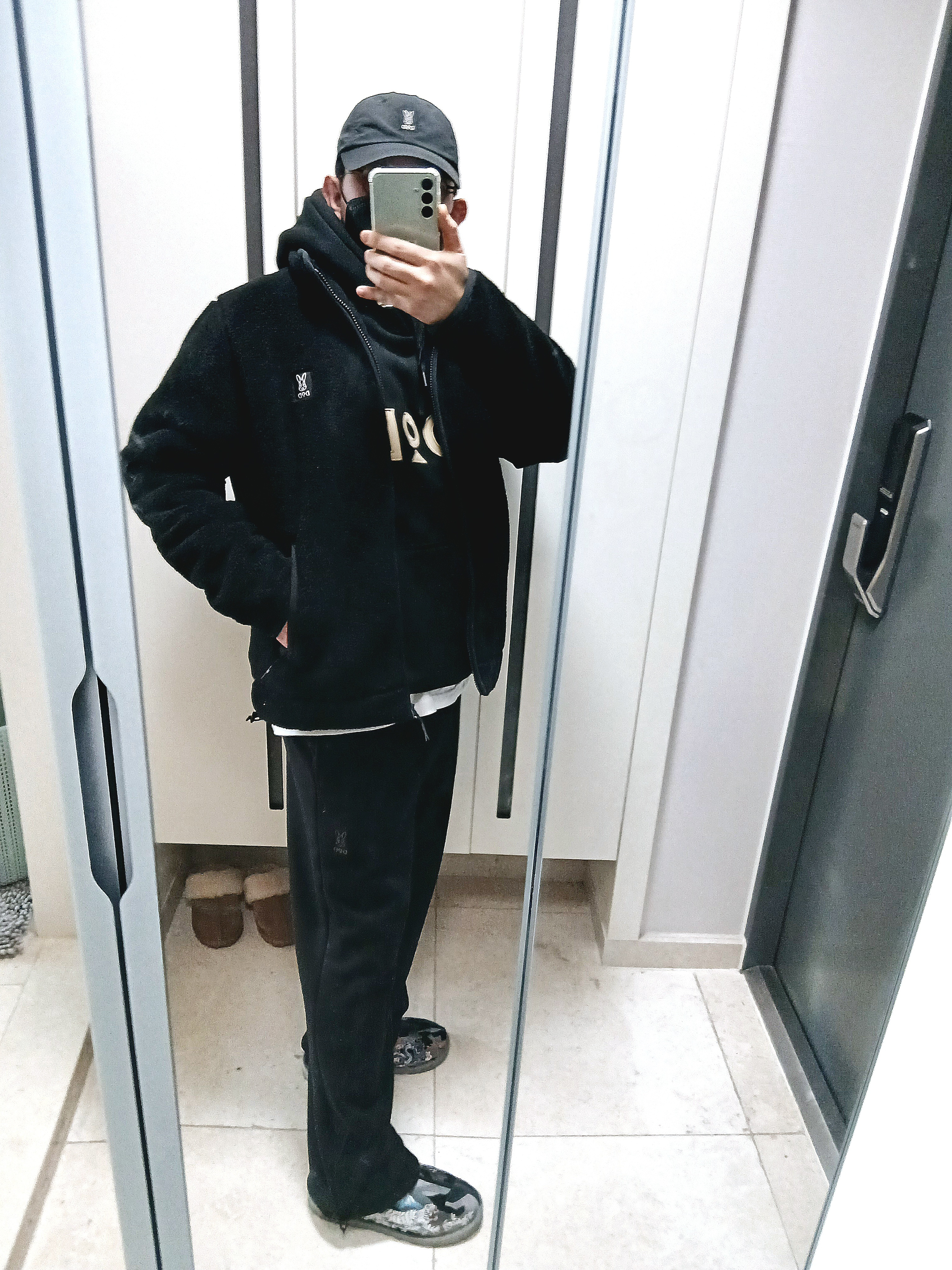 UGG x Palace Tasman Slipper Black Camo, Supreme Small Box T-Shirt White - 24SS 착용 스타일 - 6