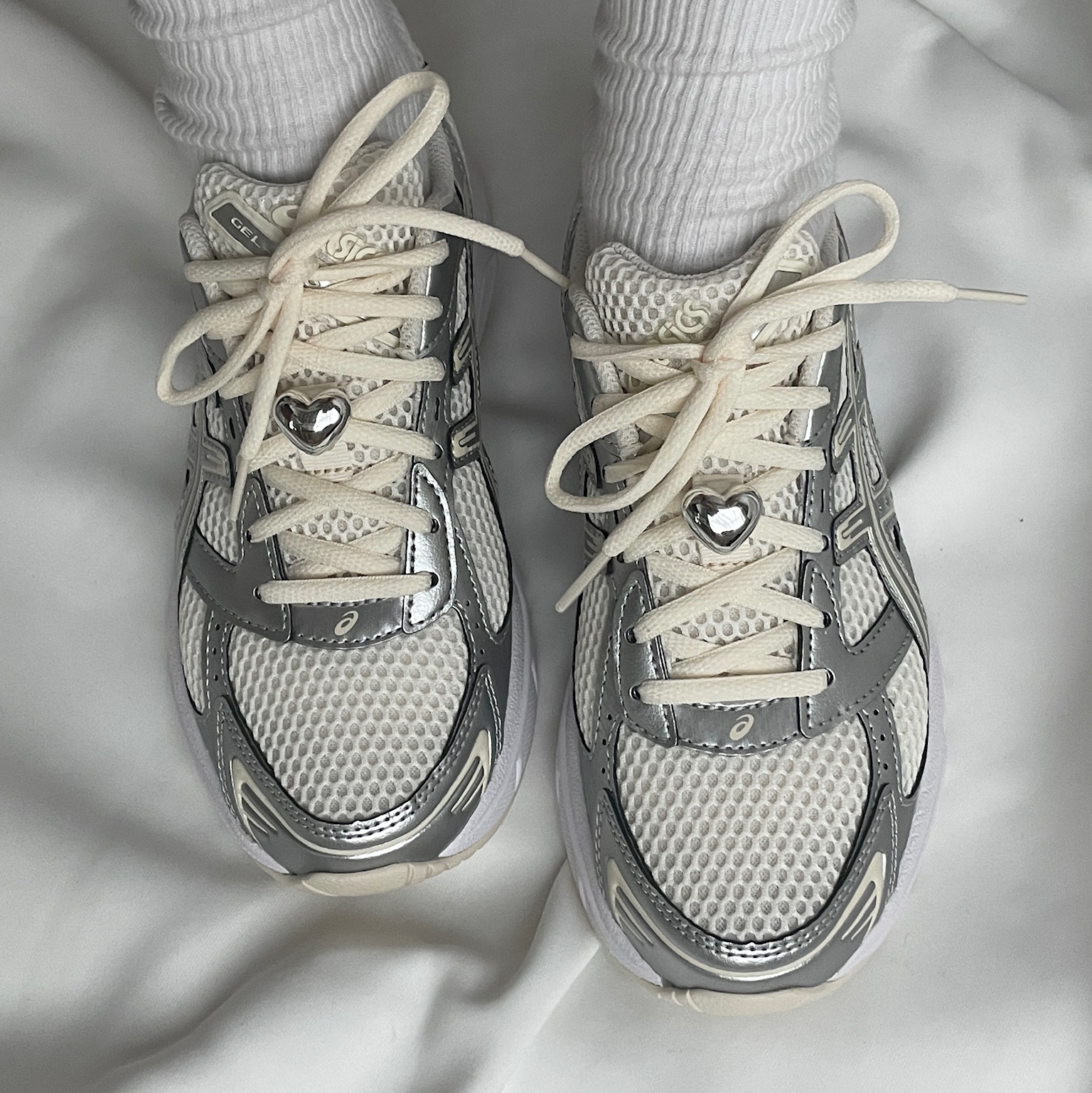 (W) Asics Gel-1130 Cream Pure Silver 착용 스타일 - 2