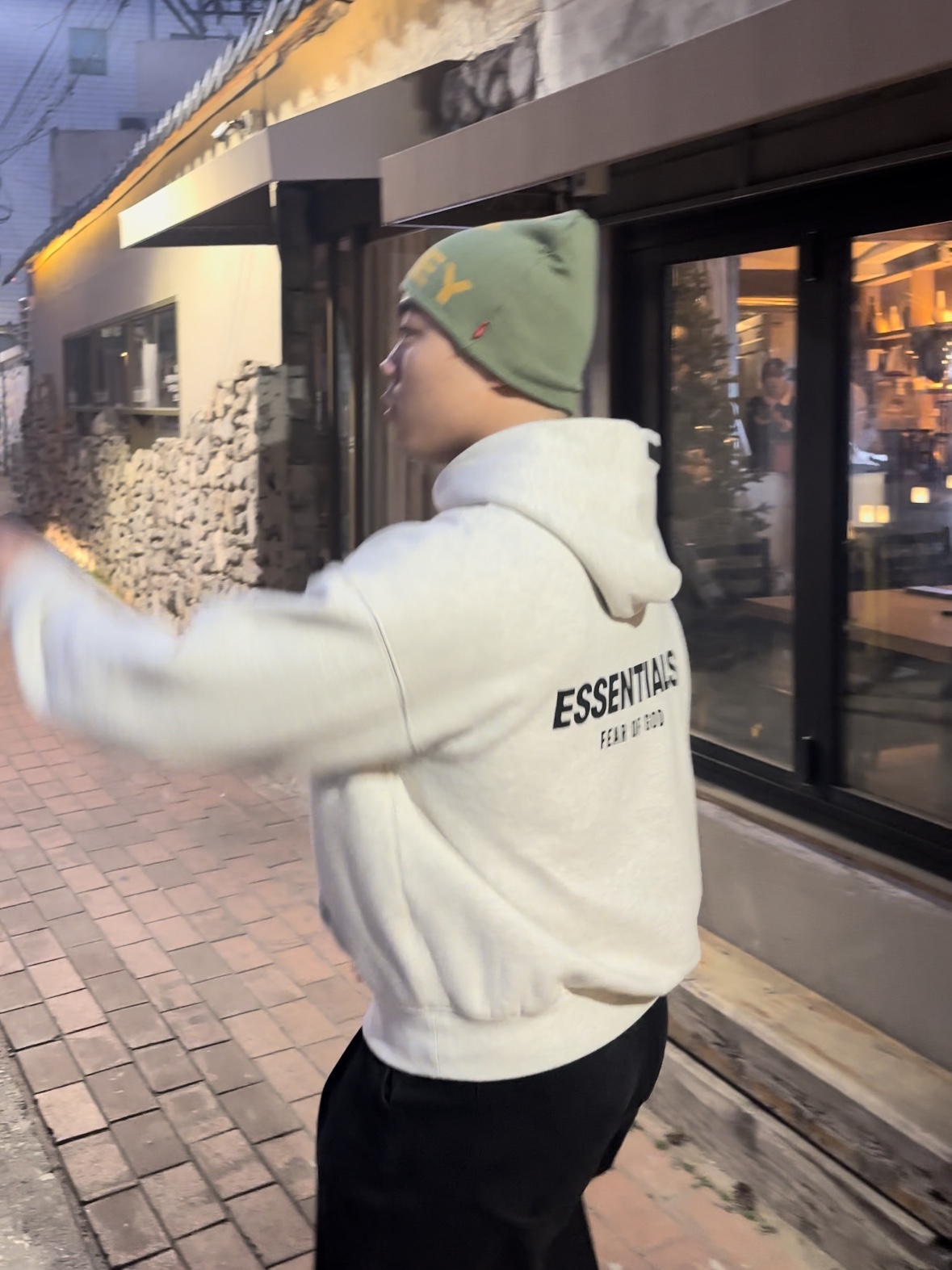 Essentials The Core Collection Hoodie Light Oatmeal, Supreme Fuck Money Beanie Olive - 24FW 착용 스타일 - 1