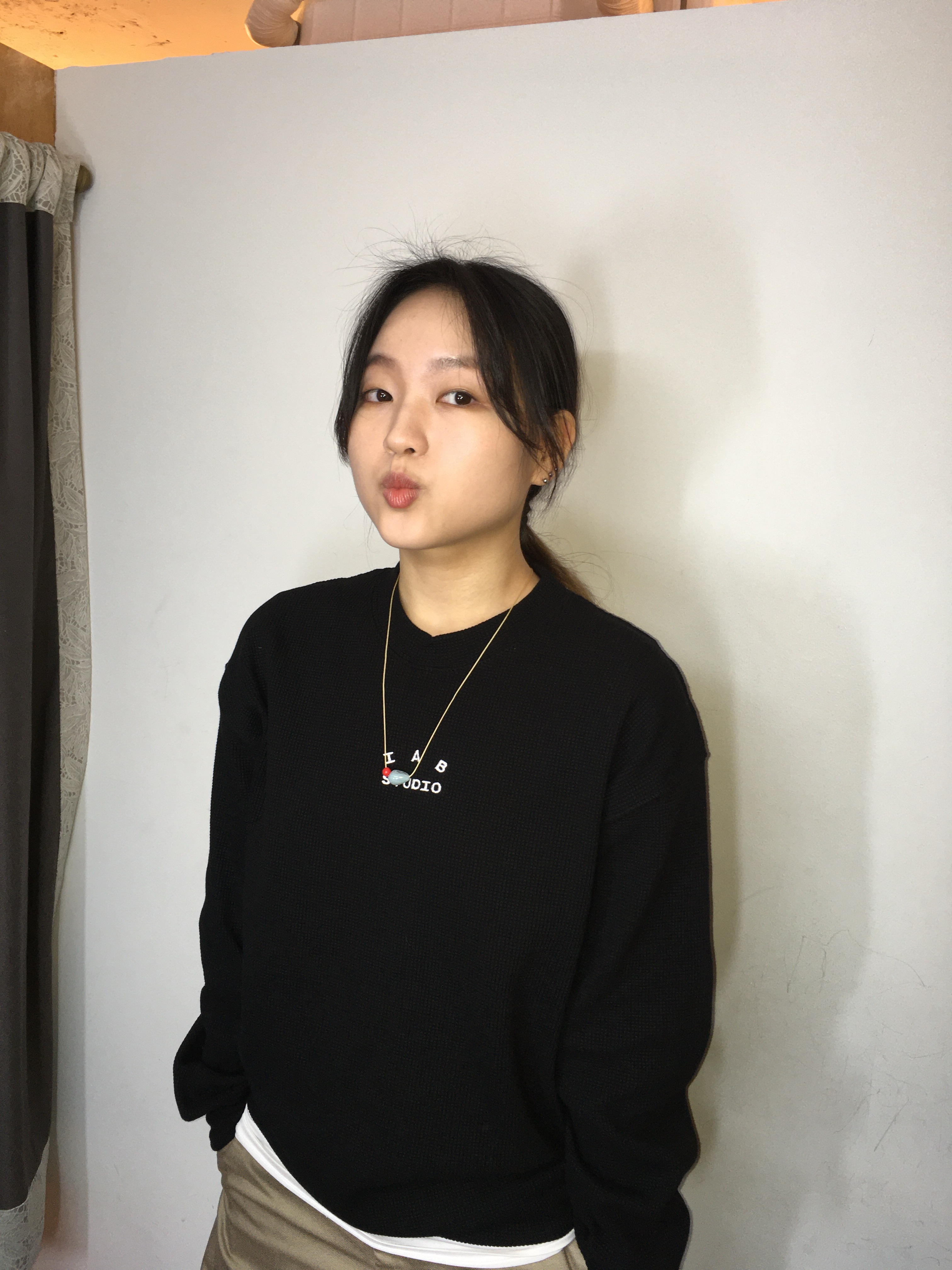 IAB Studio Waffle Long Sleeve Black White 착용 스타일 - 3