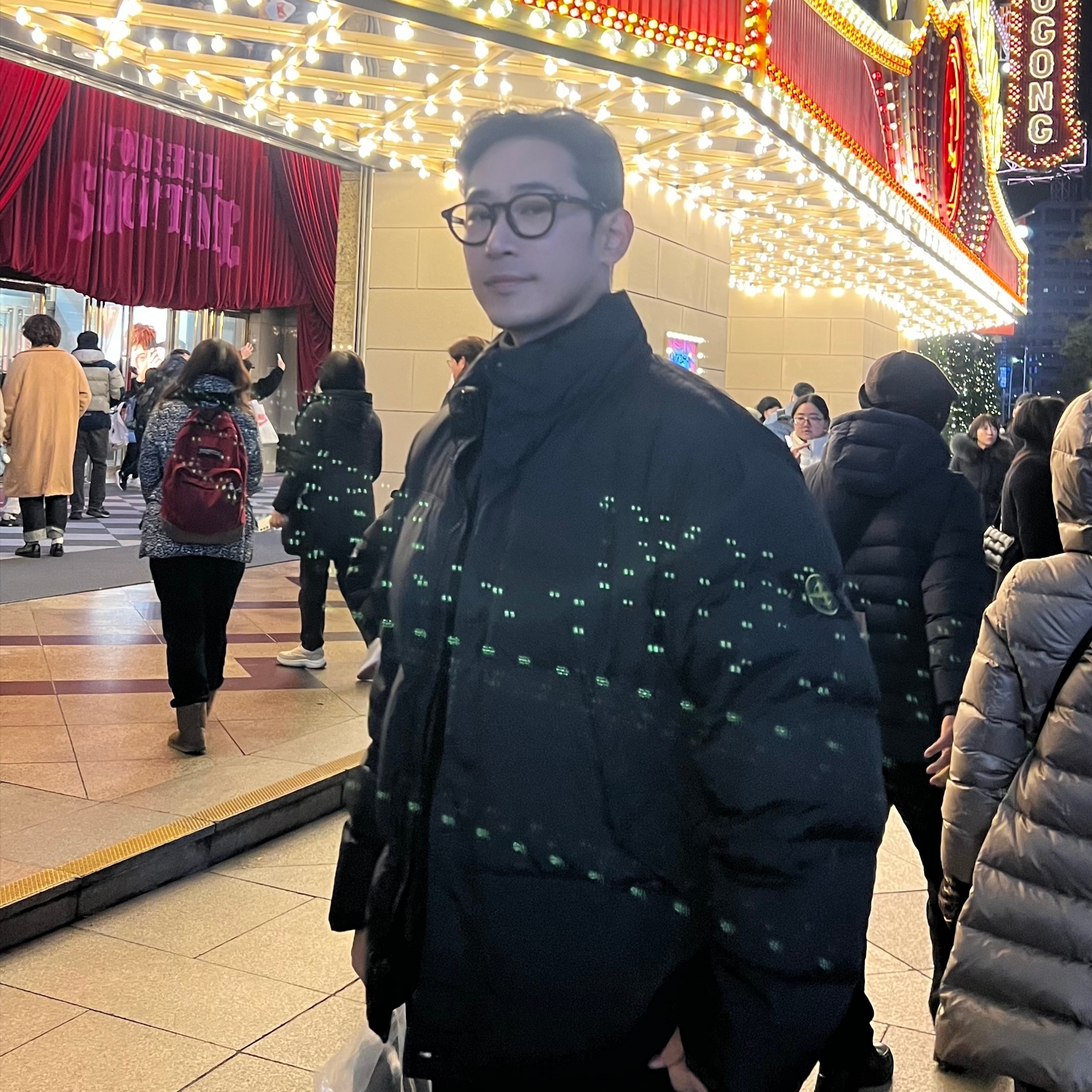 Stone Island 40123 Garment Dyed Crinkle Reps R-NY Down Jacket Black - 24FW 착용 스타일