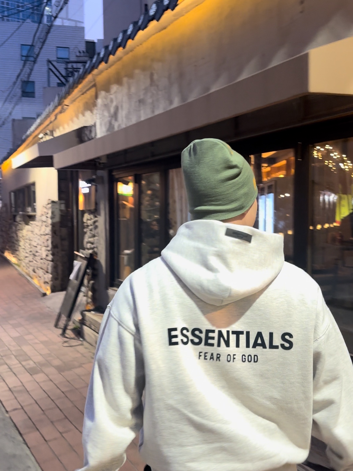 Essentials The Core Collection Hoodie Light Oatmeal, Supreme Fuck Money Beanie Olive - 24FW 착용 스타일 - 2