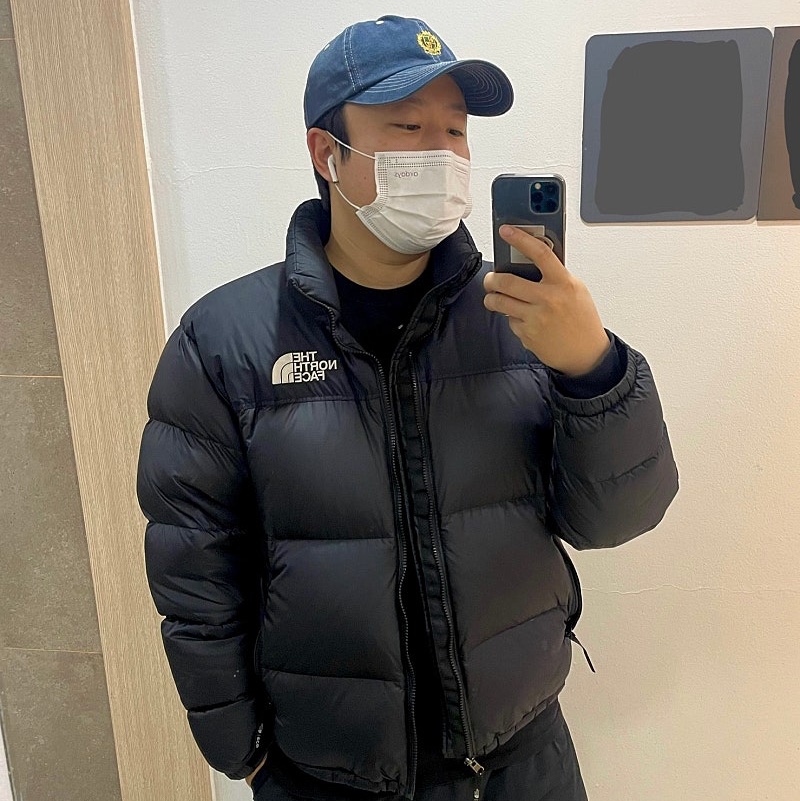 The North Face Summit Mattehorn RDS Down Jacket Indigo, The North Face 1996 Eco Nuptse Jacket Black 착용 스타일 - 2