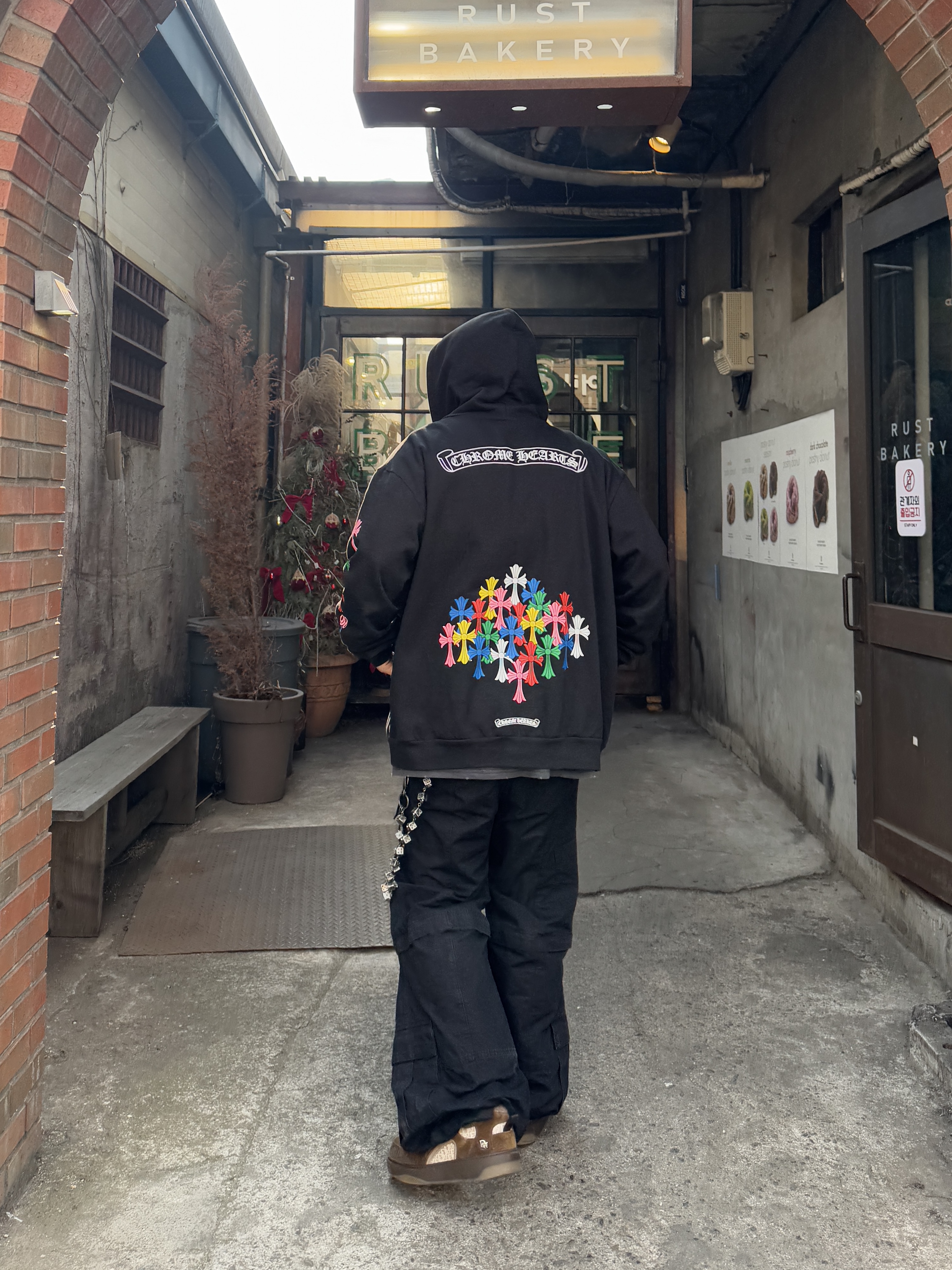 Chrome Hearts Multi Color Cross Fleece Zip-Up Hoodie Black 착용 스타일