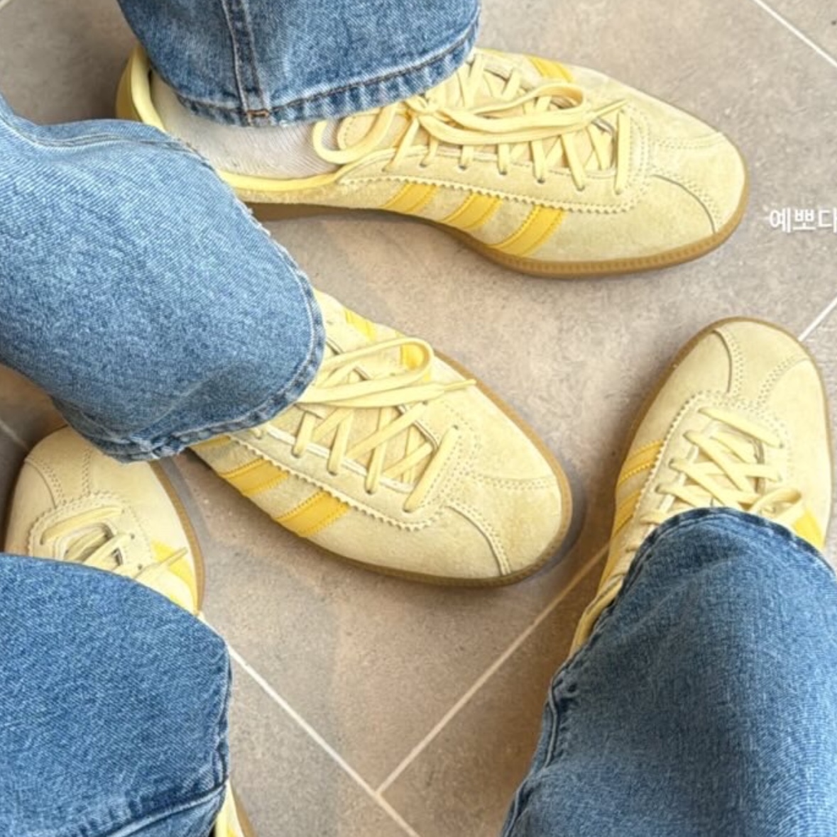 (W) Adidas Bermuda Almost Yellow Yellow 착용 스타일