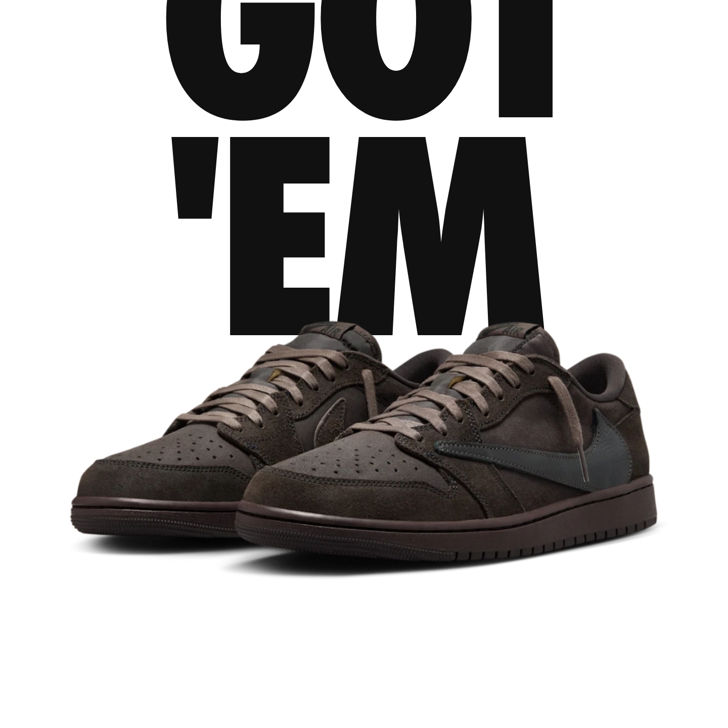 Jordan 1 x Travis Scott Retro Low OG SP Velvet Brown and Dark Mocha 착용 스타일 - 1