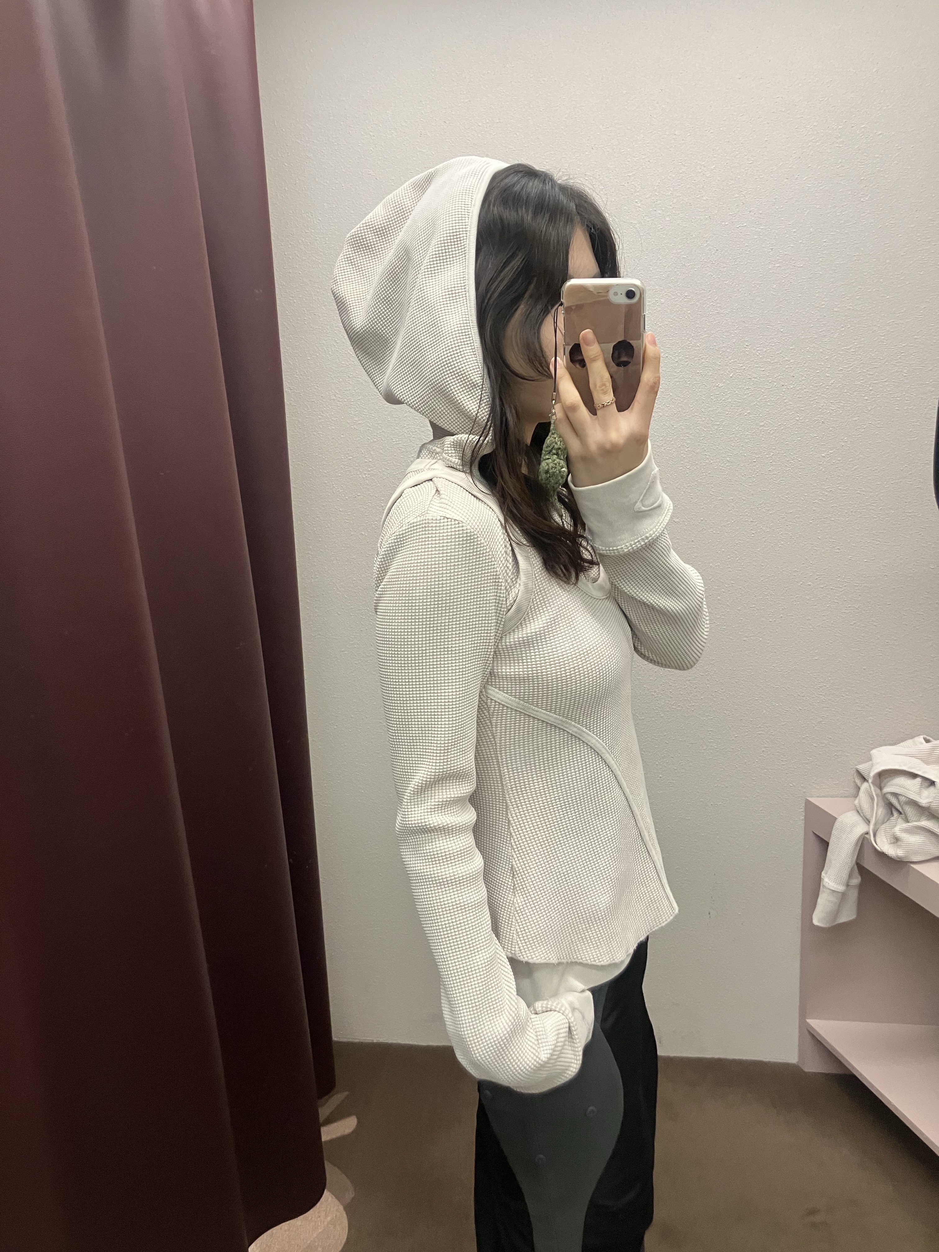 (W) Mischief Layered Waffle Hoodie Set Bleached Khaki 착용 스타일 - 2