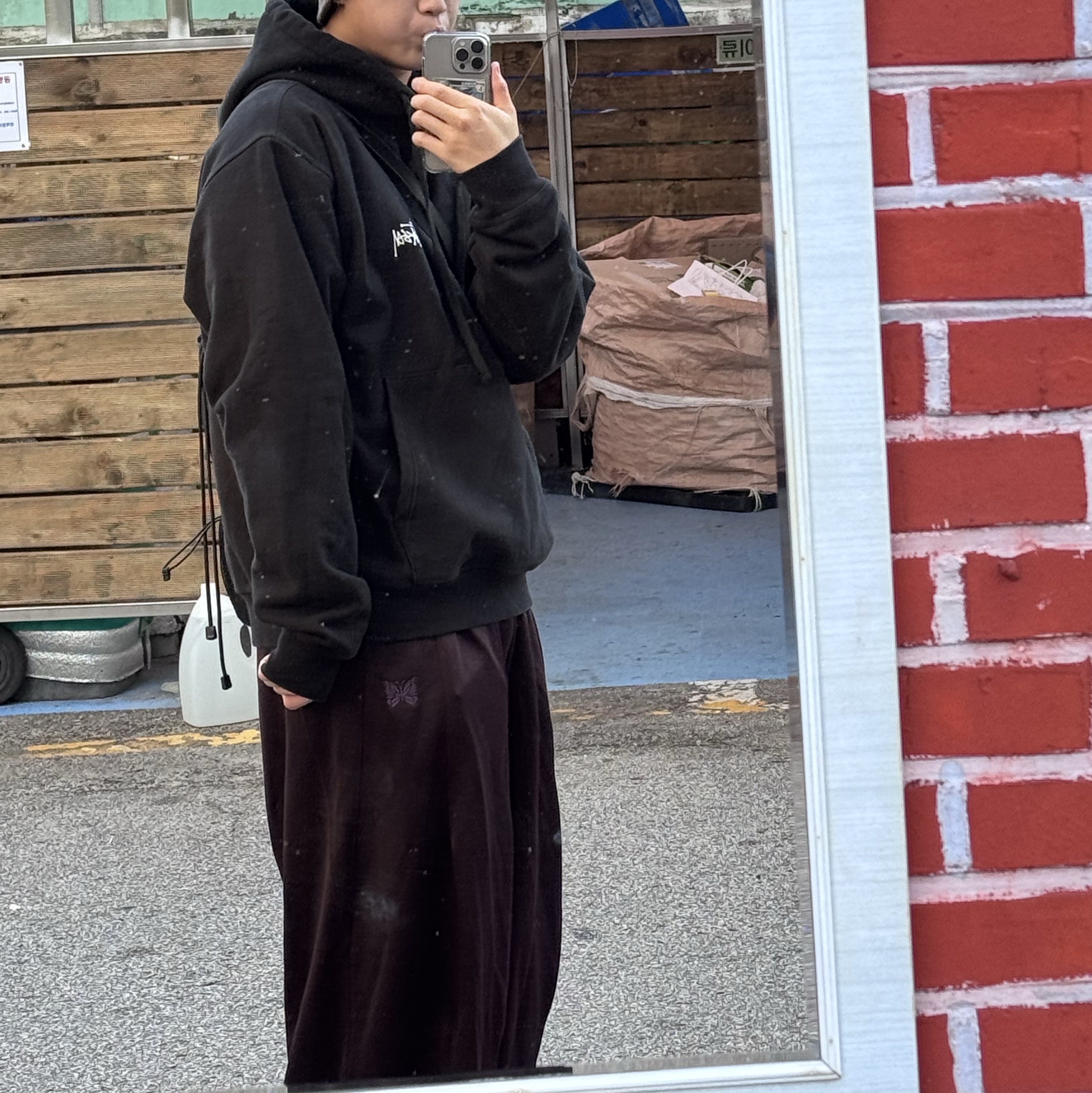 Needles H.D. Track Pants Poly Smooth Dark Purple, Stussy Basic Stussy Hoodie Black 착용 스타일