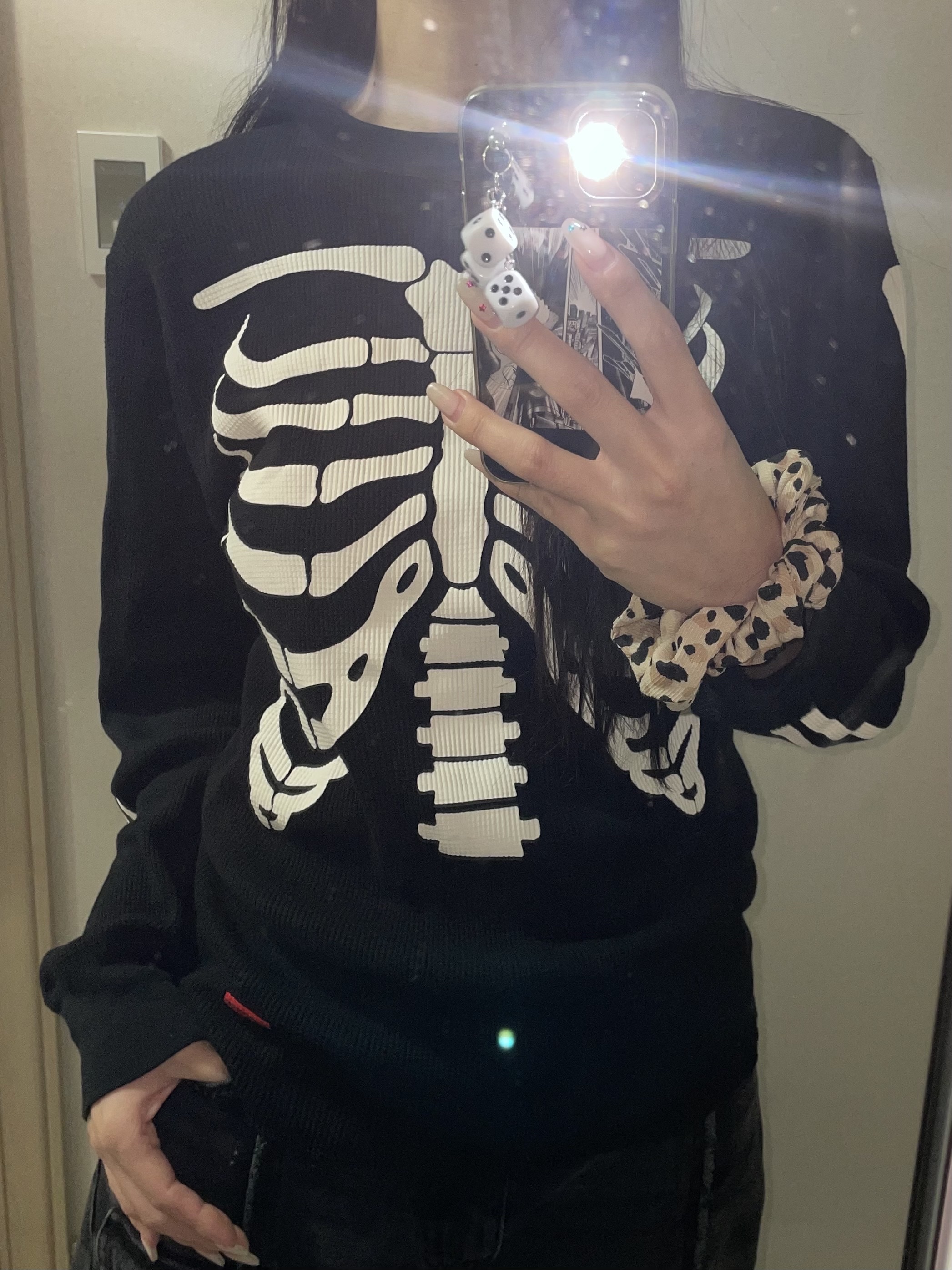 Supreme Hanes Bones Thermal Crew Black (1 Pack) 착용 스타일