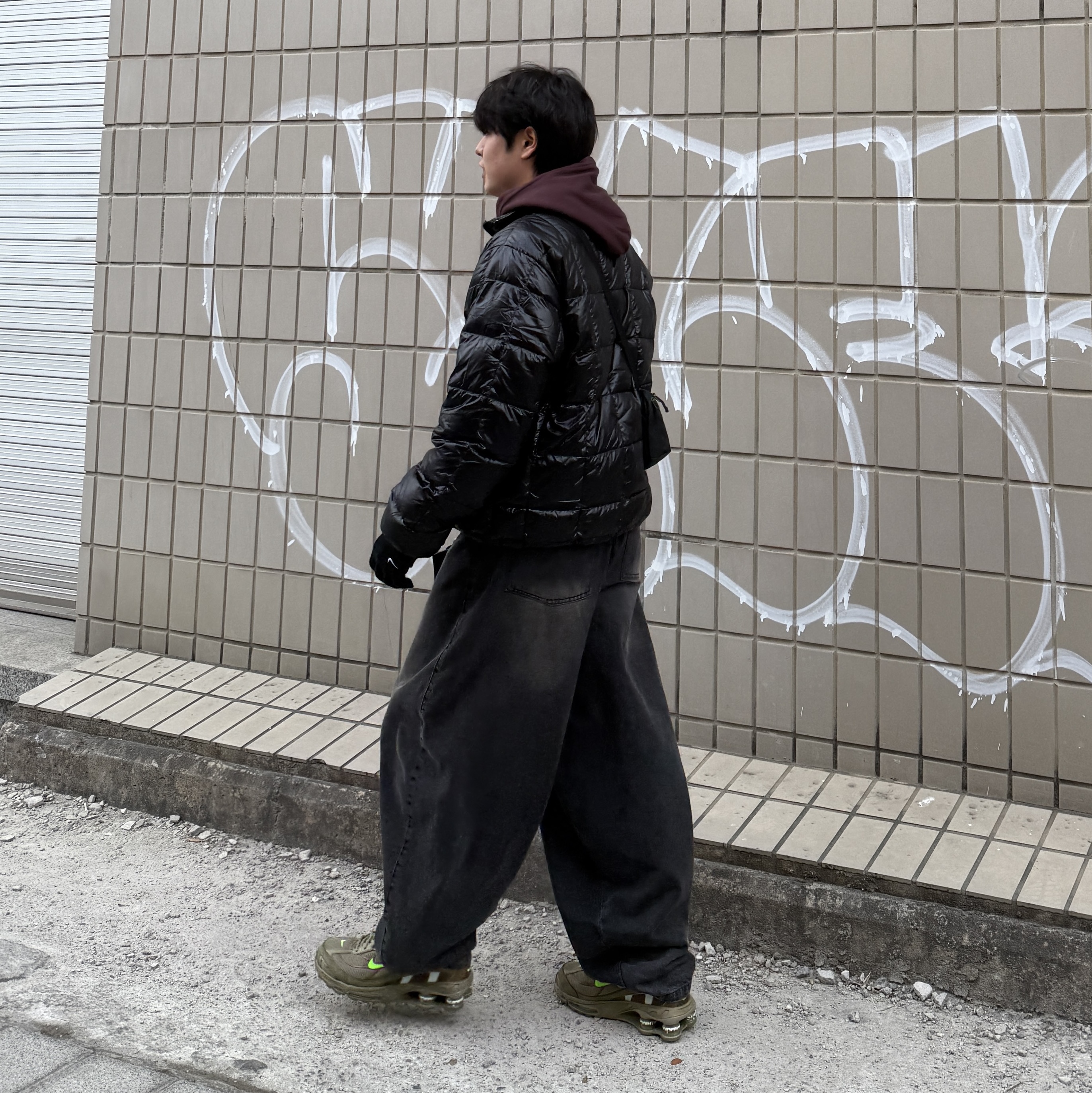 Stussy Midweight Puffer Black, Nike x Supreme Shox Ride 2 SP Neutral Olive 착용 스타일 - 2
