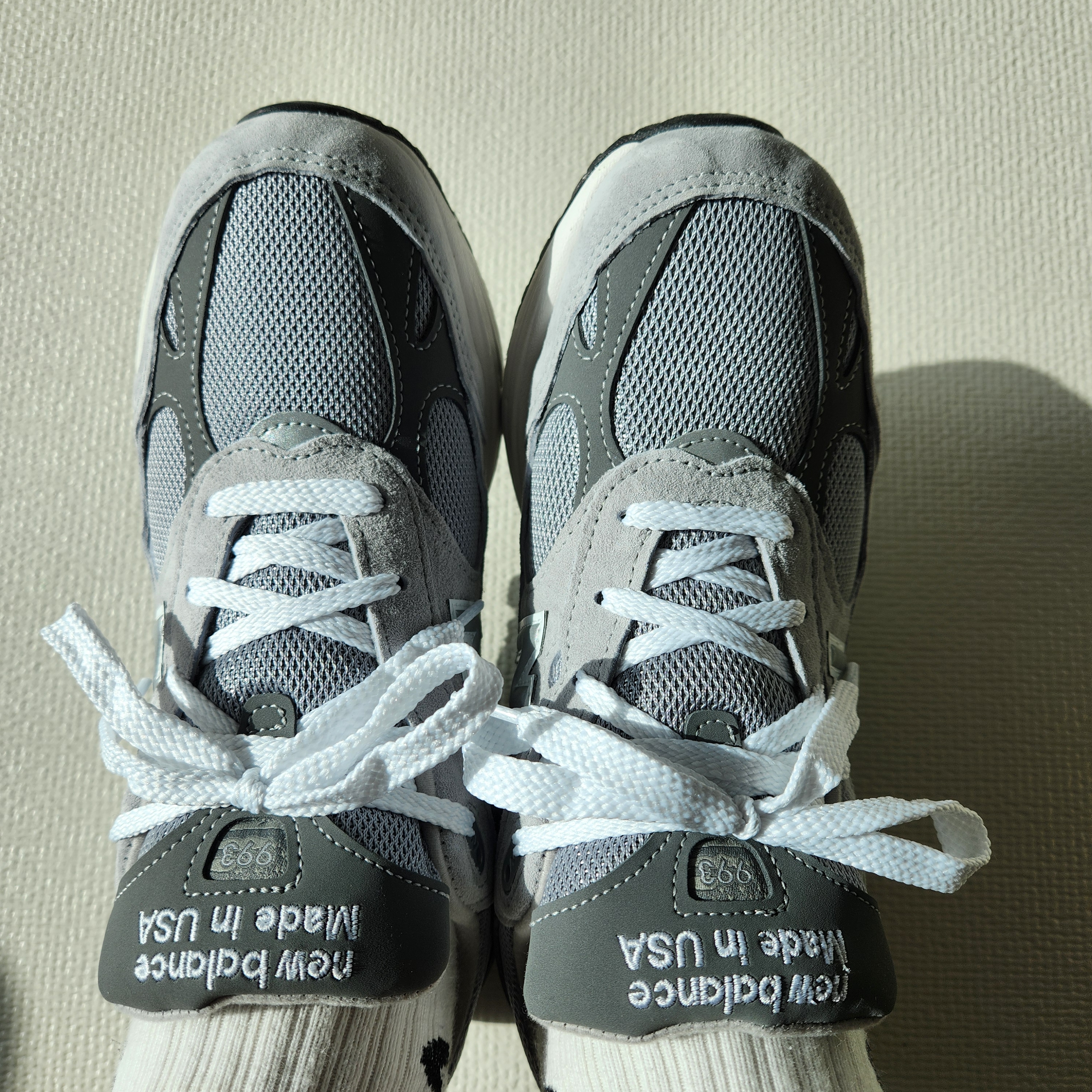 (W) New Balance 993 Made in USA Grey - B Standard 착용 스타일