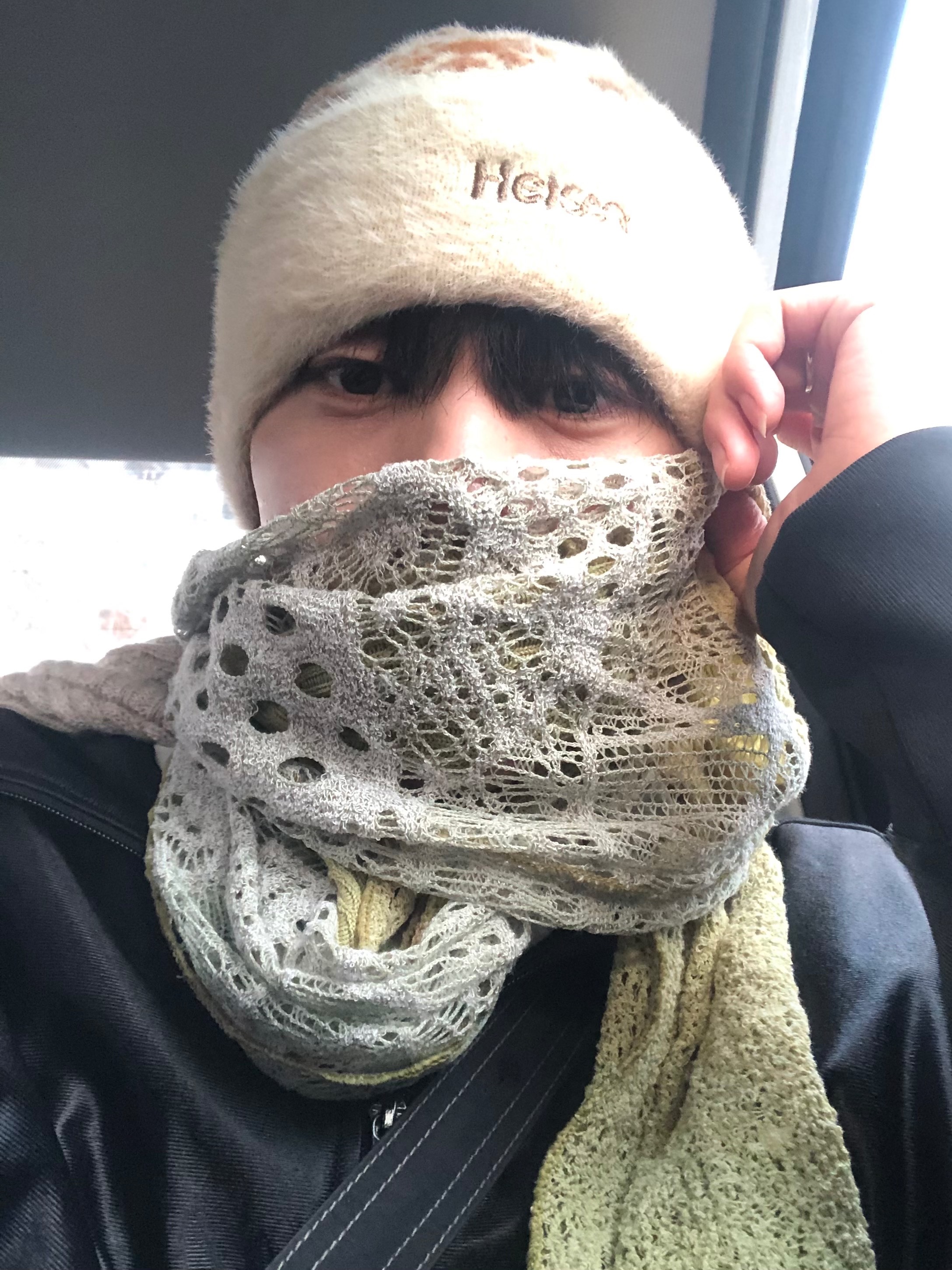 Ignota Core:10 Scarf Lime, Adidas Q3 Oversized Track Top Black - KR Sizing 착용 스타일 - 1