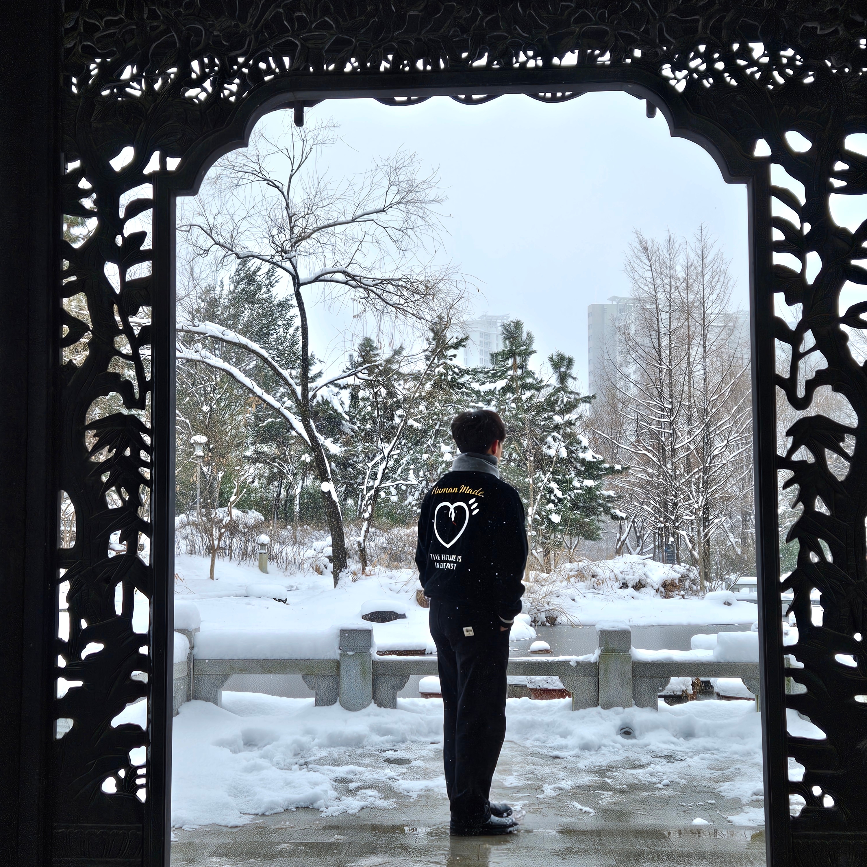 Human Made Reversible Souvenir Jacket Black, Stussy Washed Canvas Big OL' Jean Black 착용 스타일 - 2