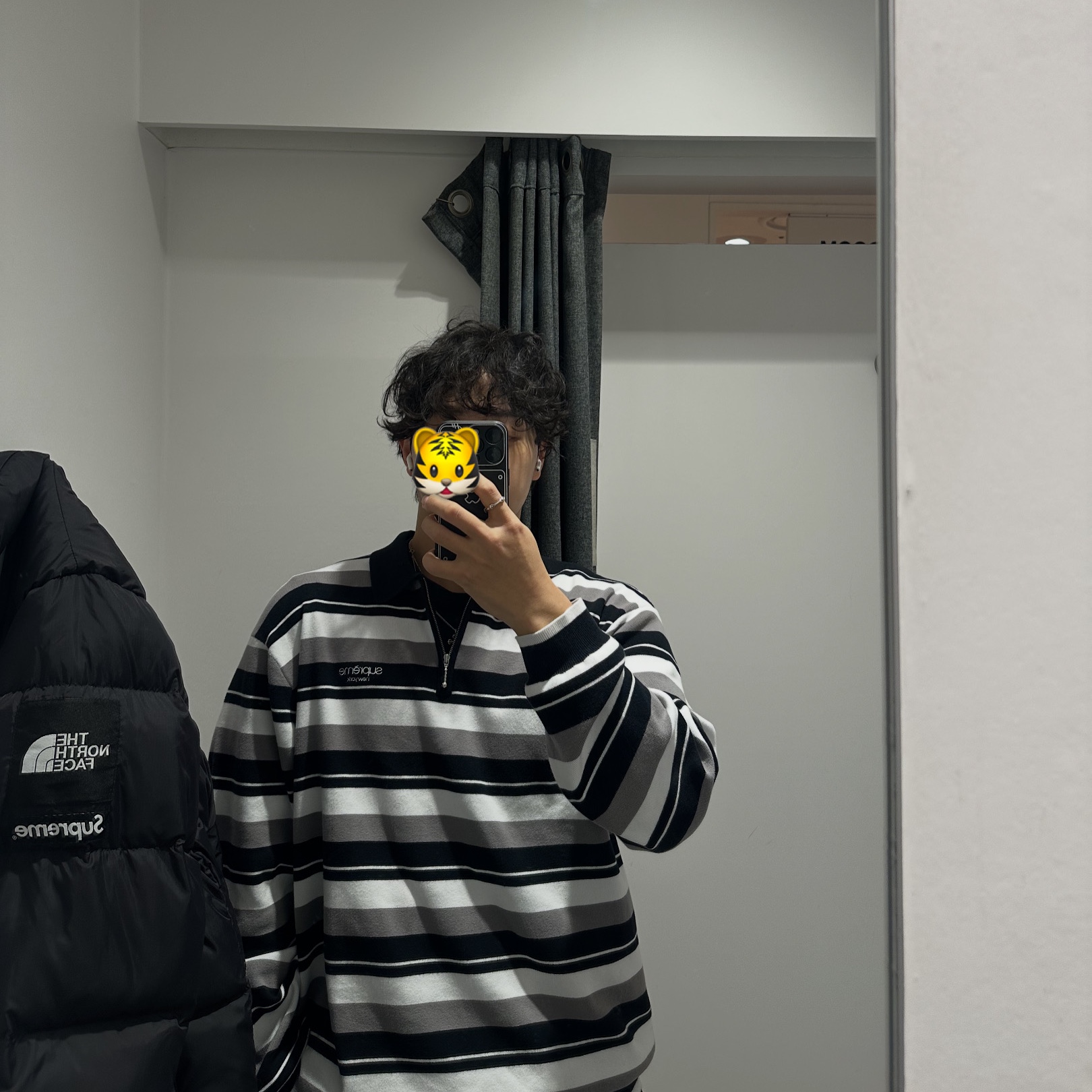Supreme Stripe Zip L/S Polo Black - 24FW 착용 스타일